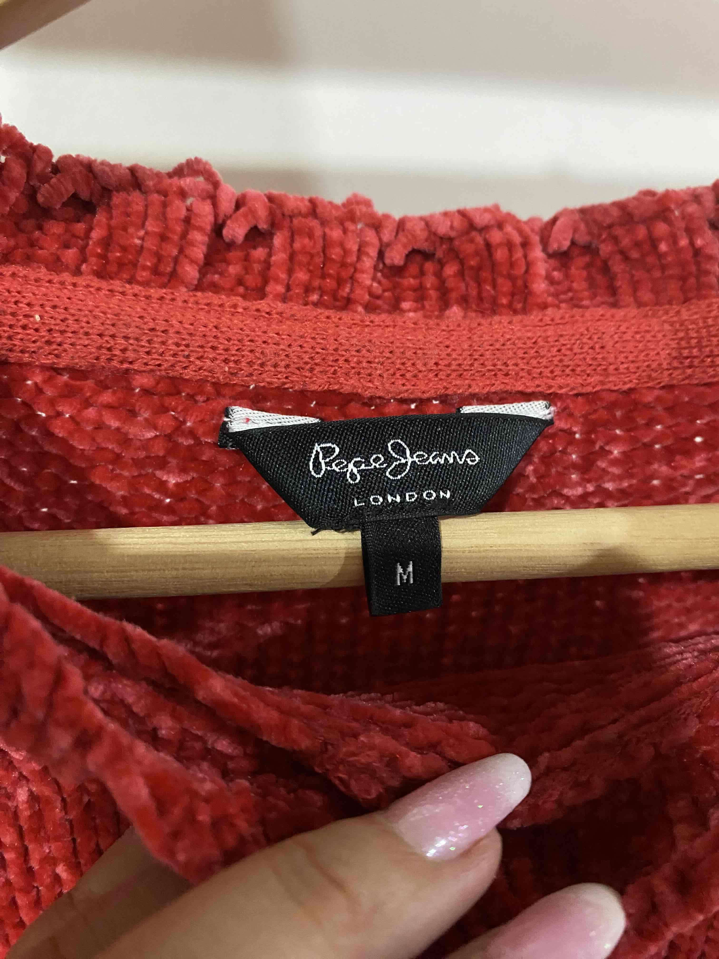 Suéter rojo - miniatura 3