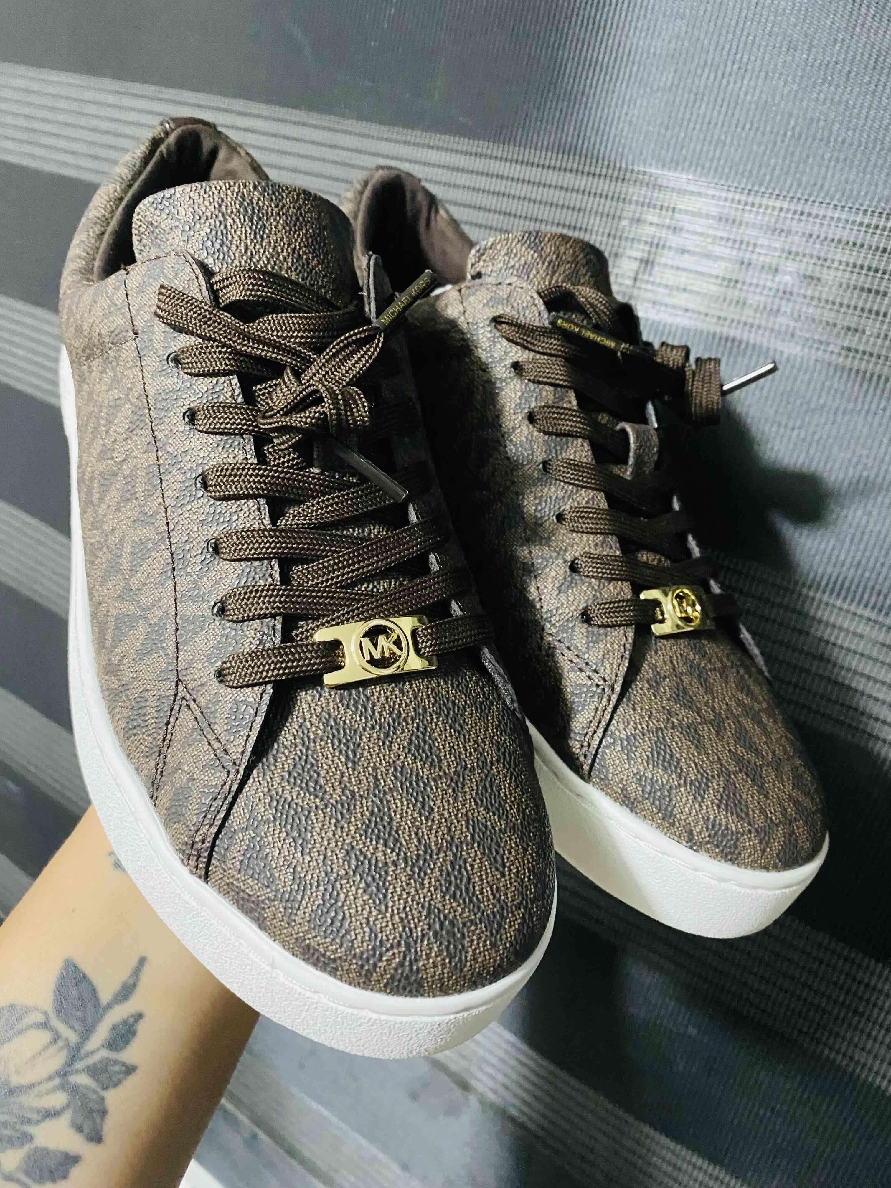 Zapatillas mk - miniatura 1