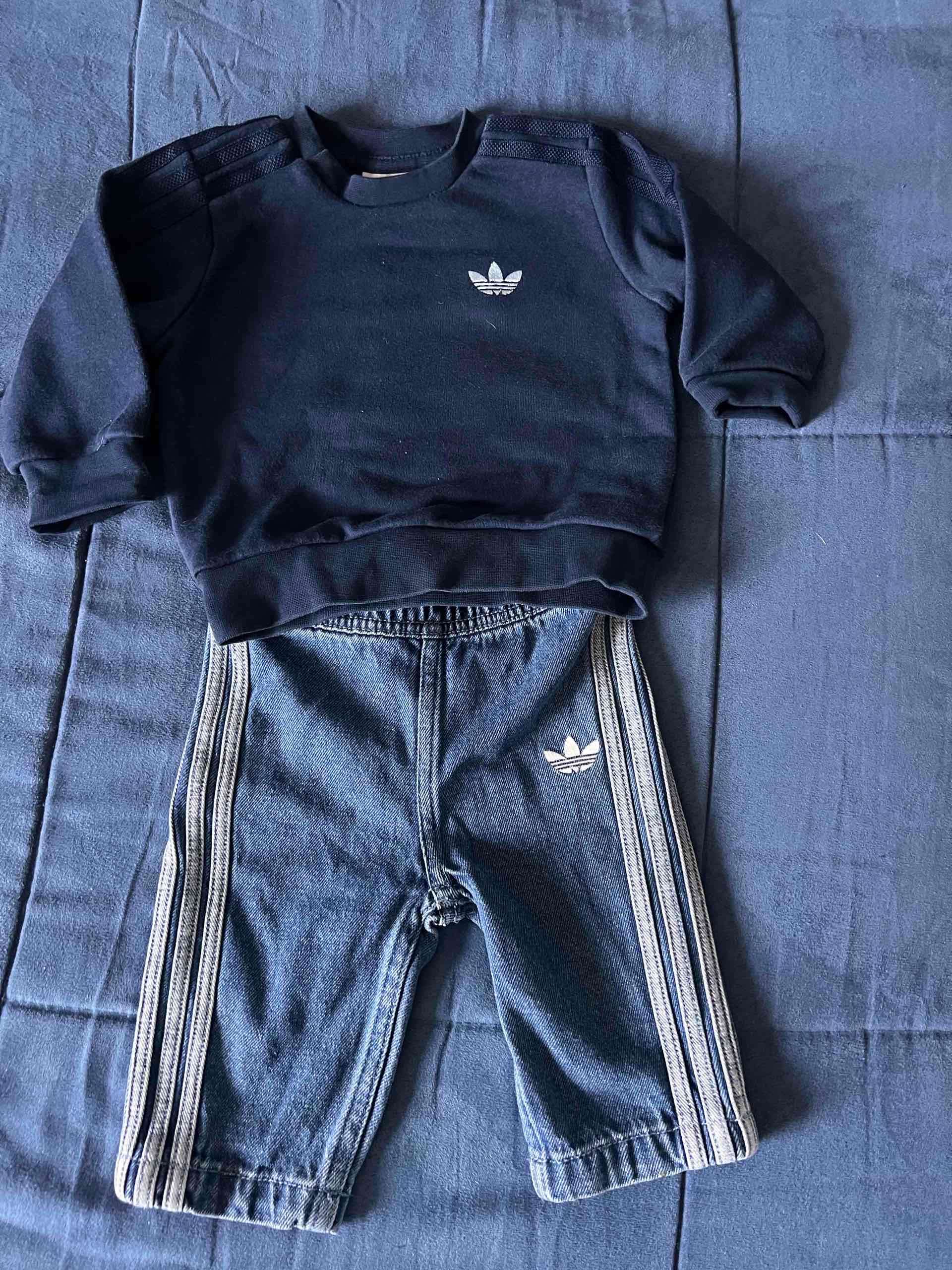 Conjunto deportivo infantil azul. Original - miniatura 1