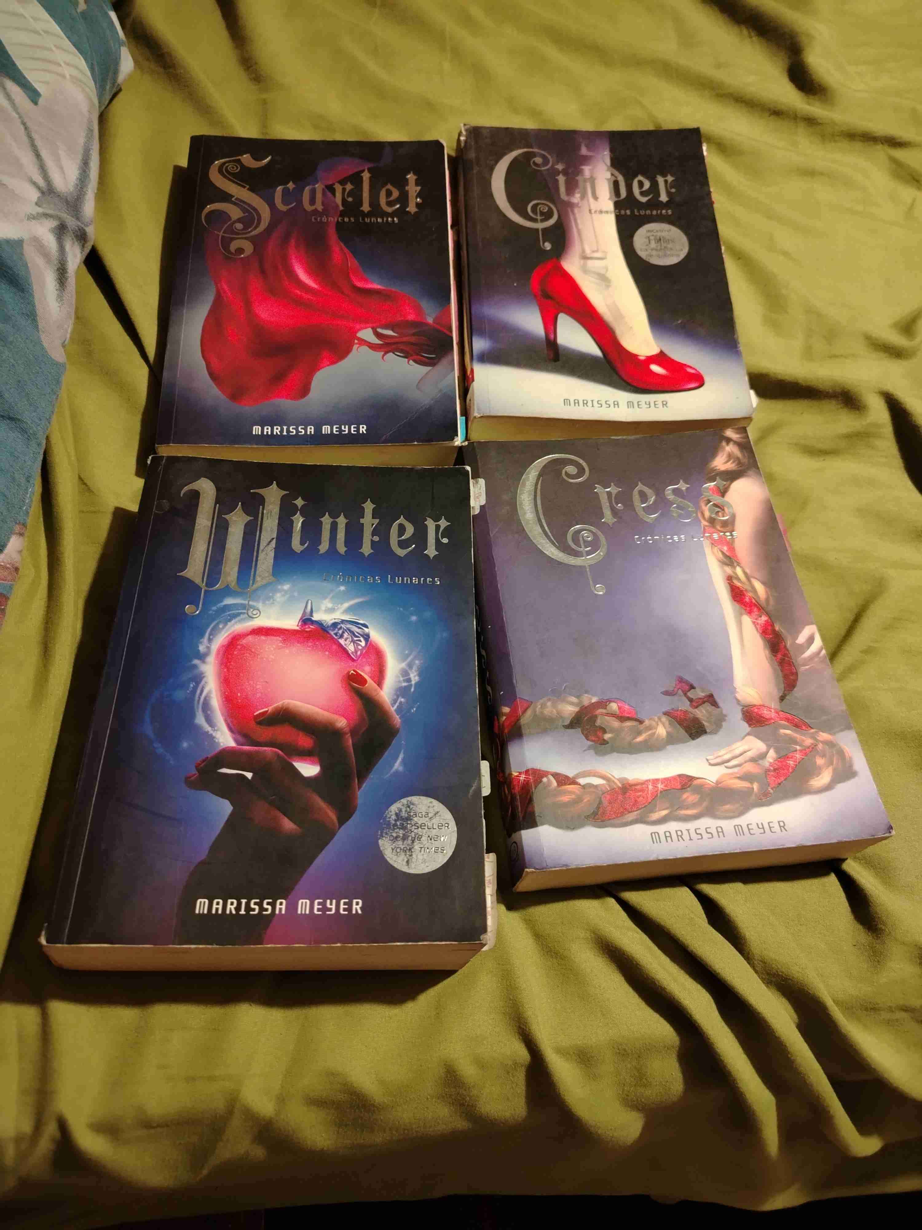 Saga Crónicas Lunares - 4 libros