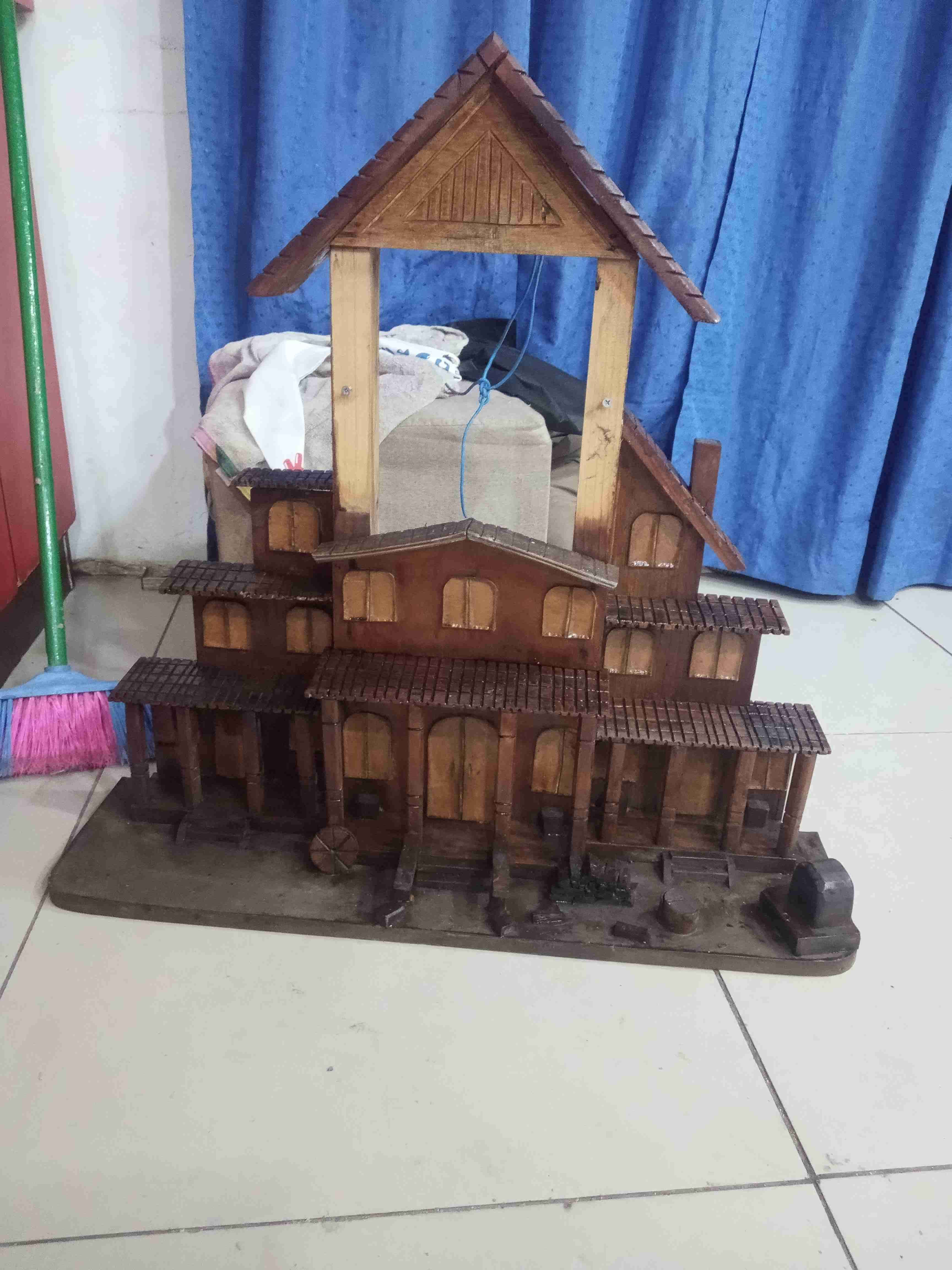 Casa de madera decorativa - miniatura 3