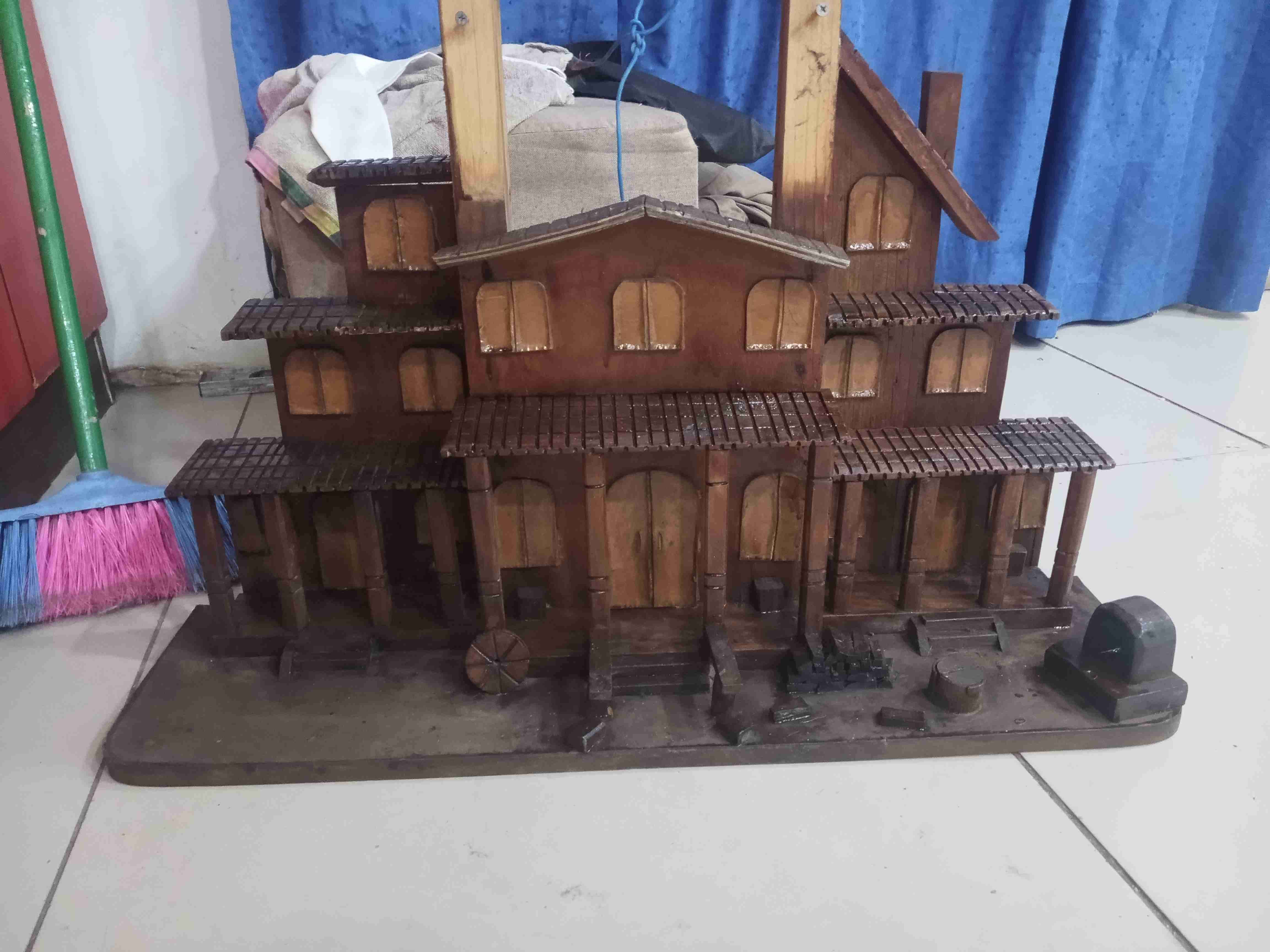 Casa de madera decorativa - miniatura 5