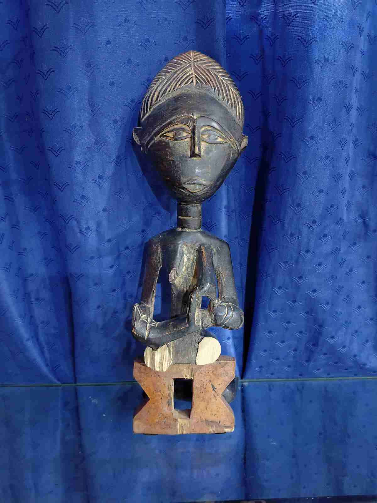 Estatuillas africanas de madera - miniatura 2