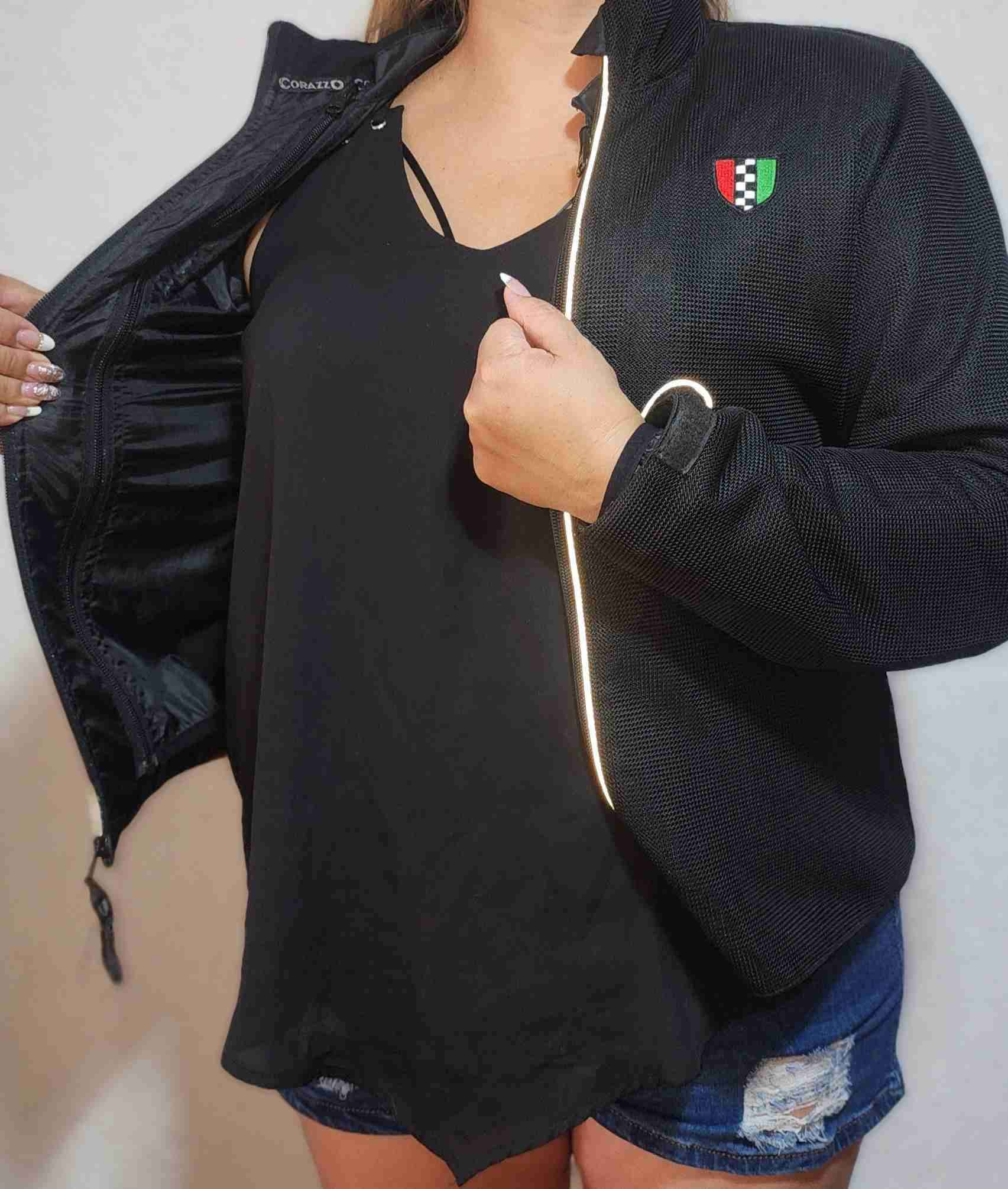 Chaqueta negra con protecciones - miniatura 1