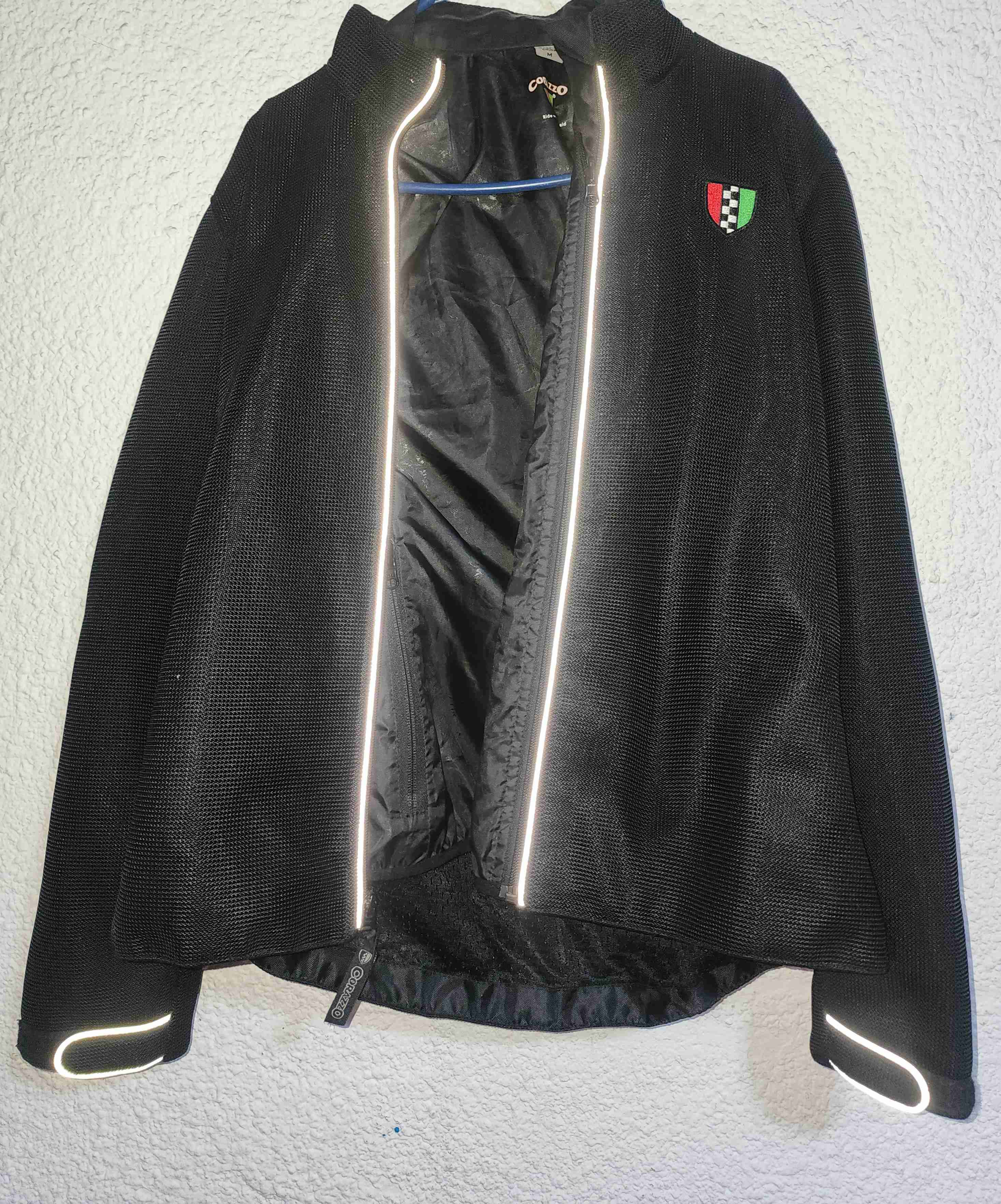 Chaqueta negra con protecciones - miniatura 4