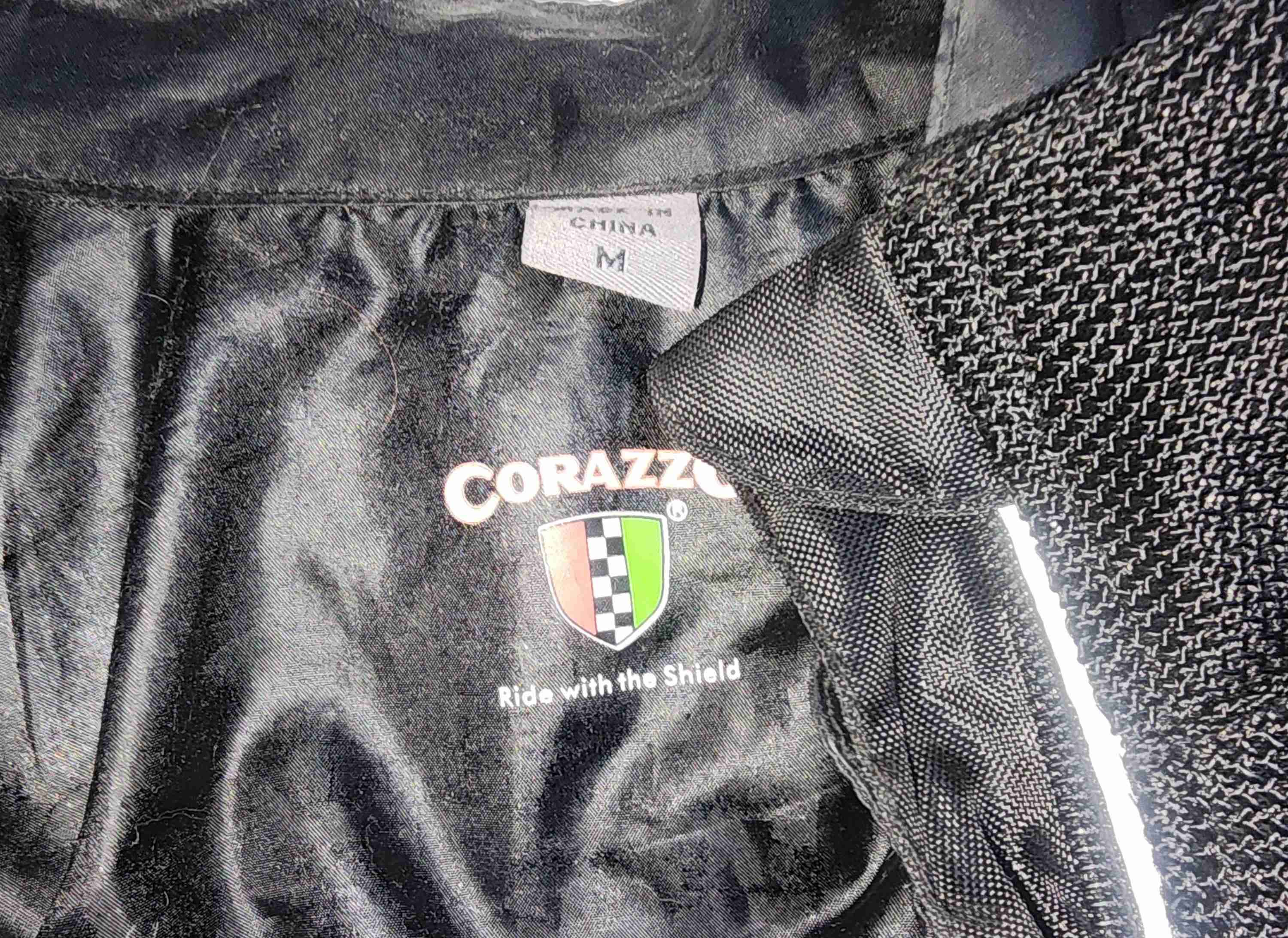 Chaqueta negra con protecciones - miniatura 5
