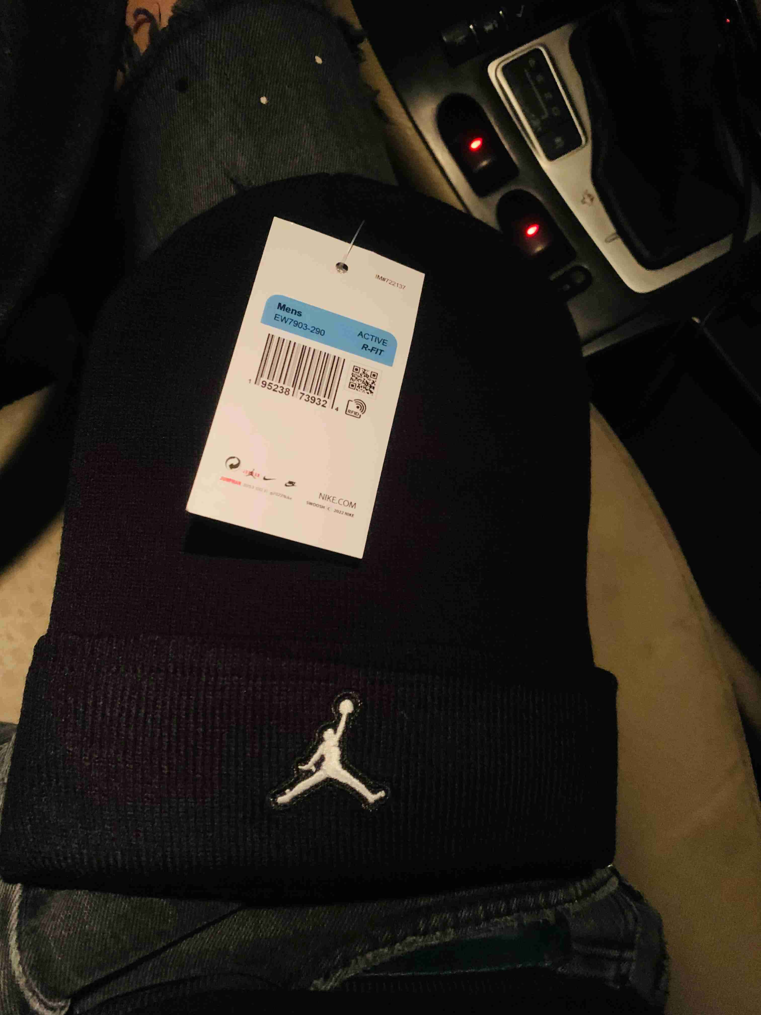 Gorro gris con logo bordado - miniatura 3