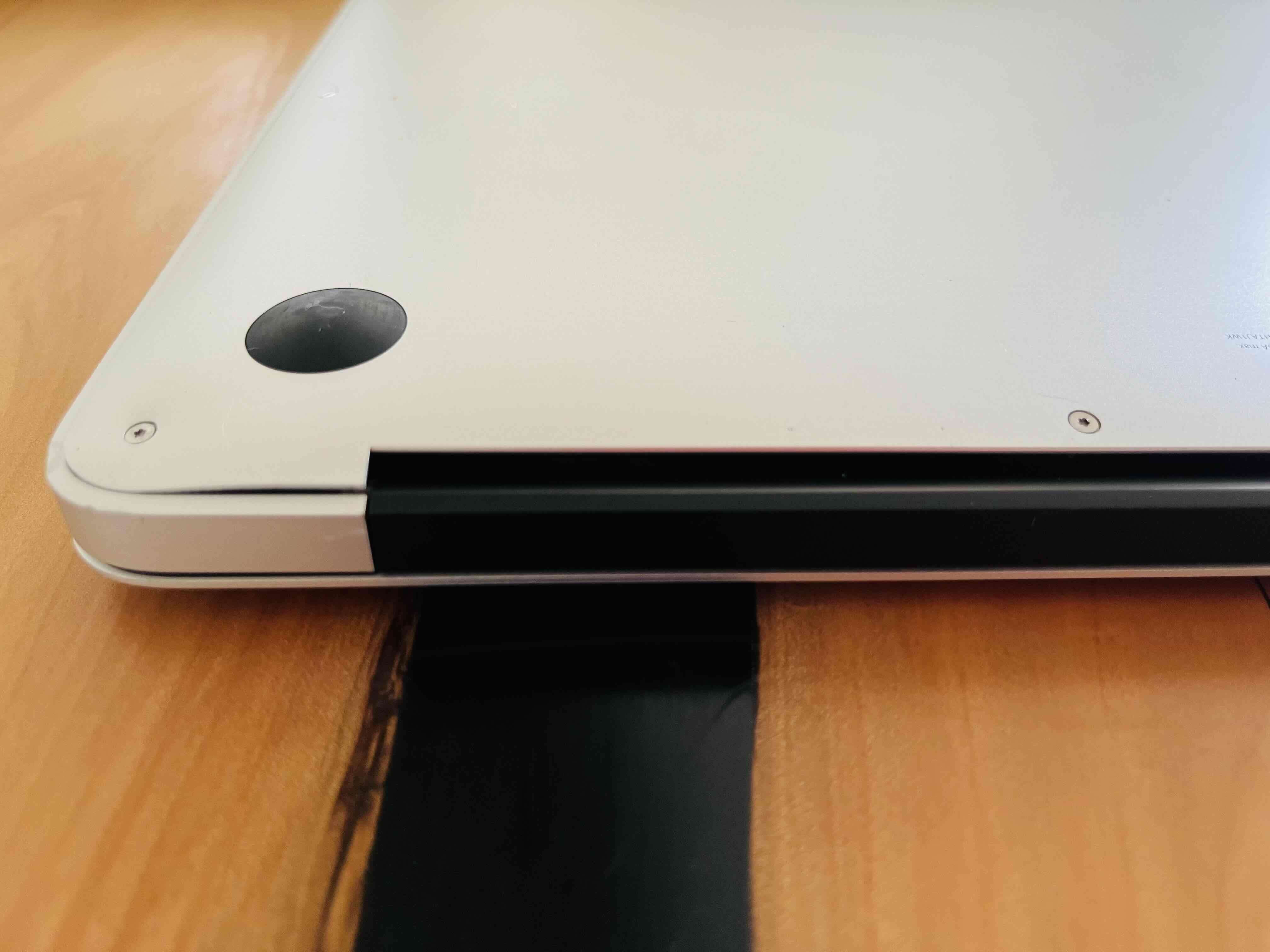 Laptop Apple MacBook usado - miniatura 3