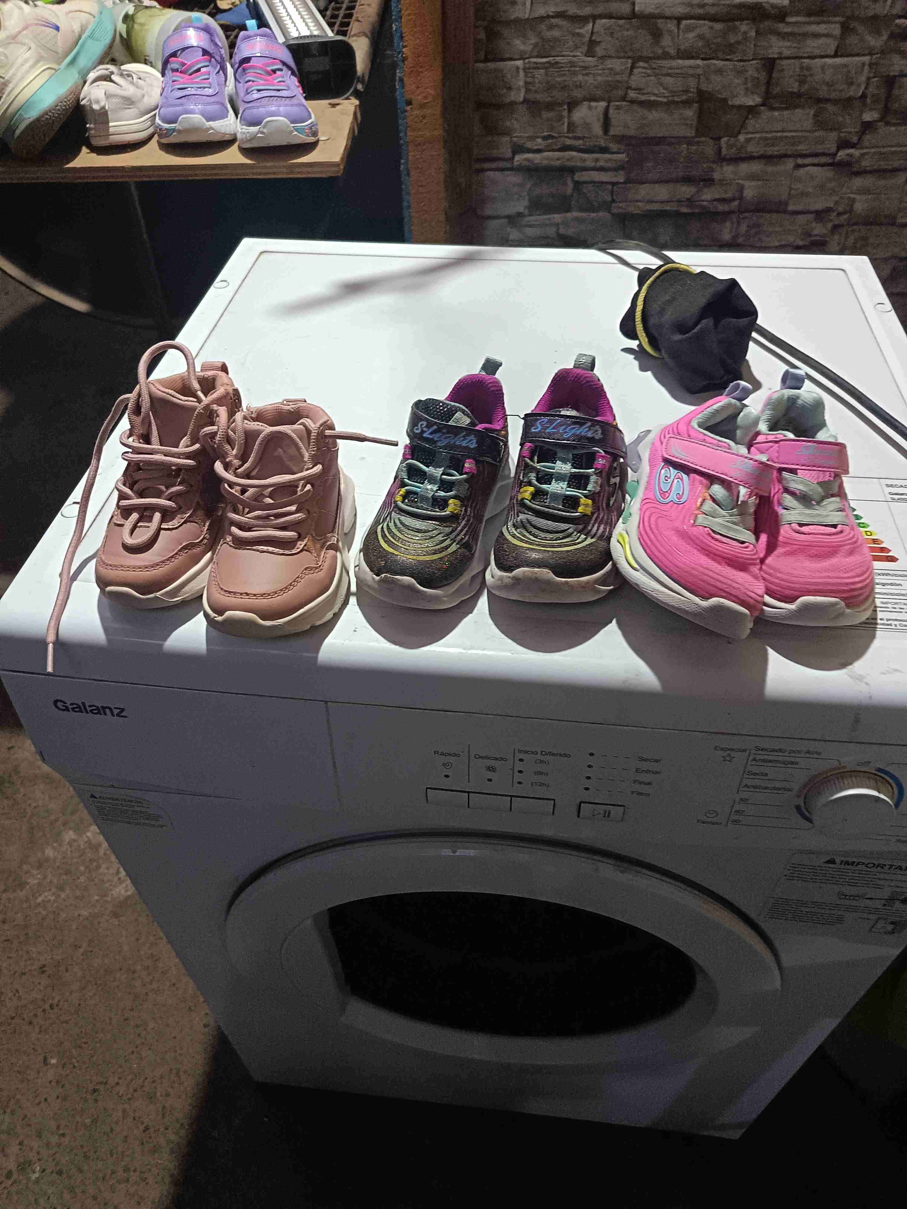 Zapatillas deportivas moradas infantiles - miniatura 2