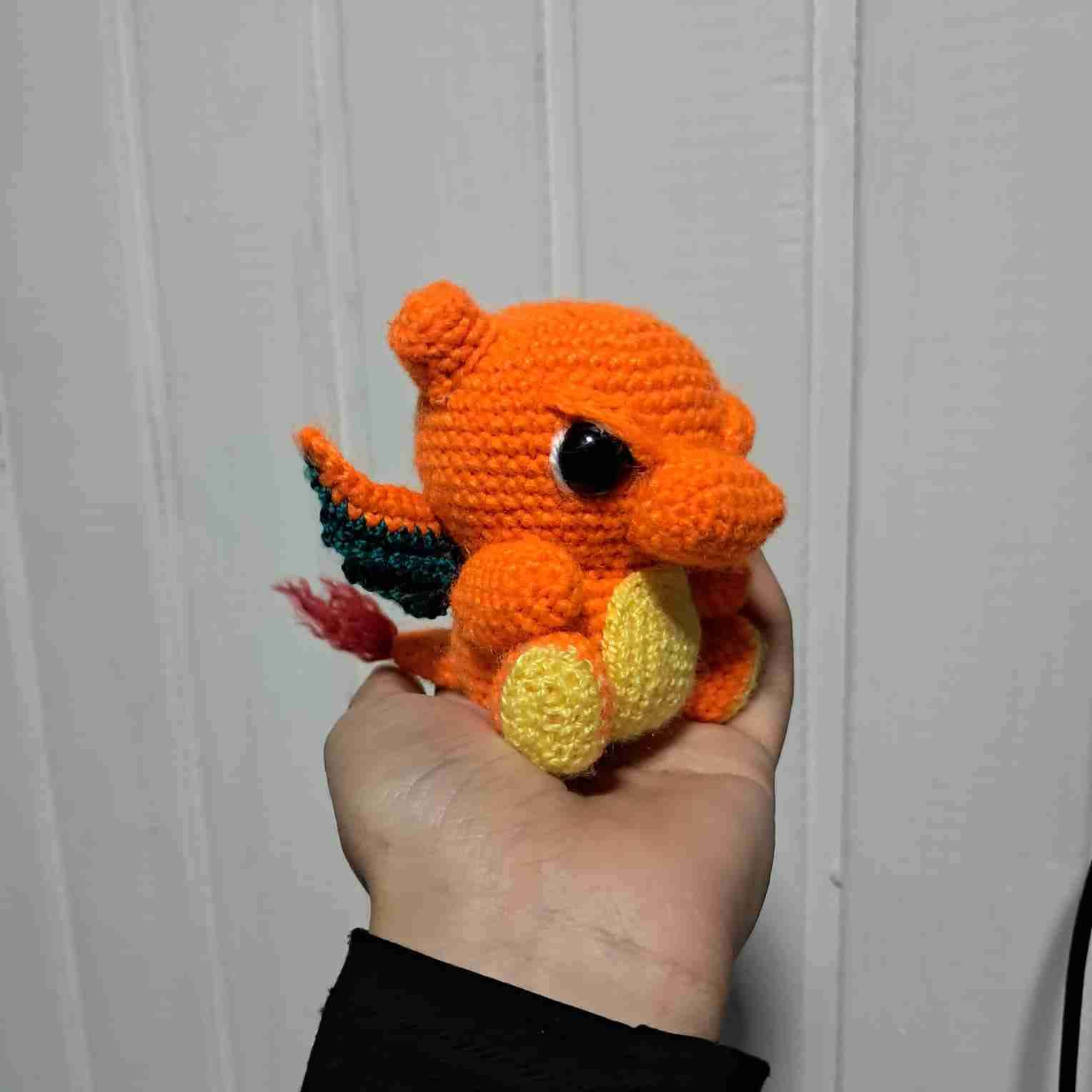 Amigurumi dragón naranja - miniatura 2