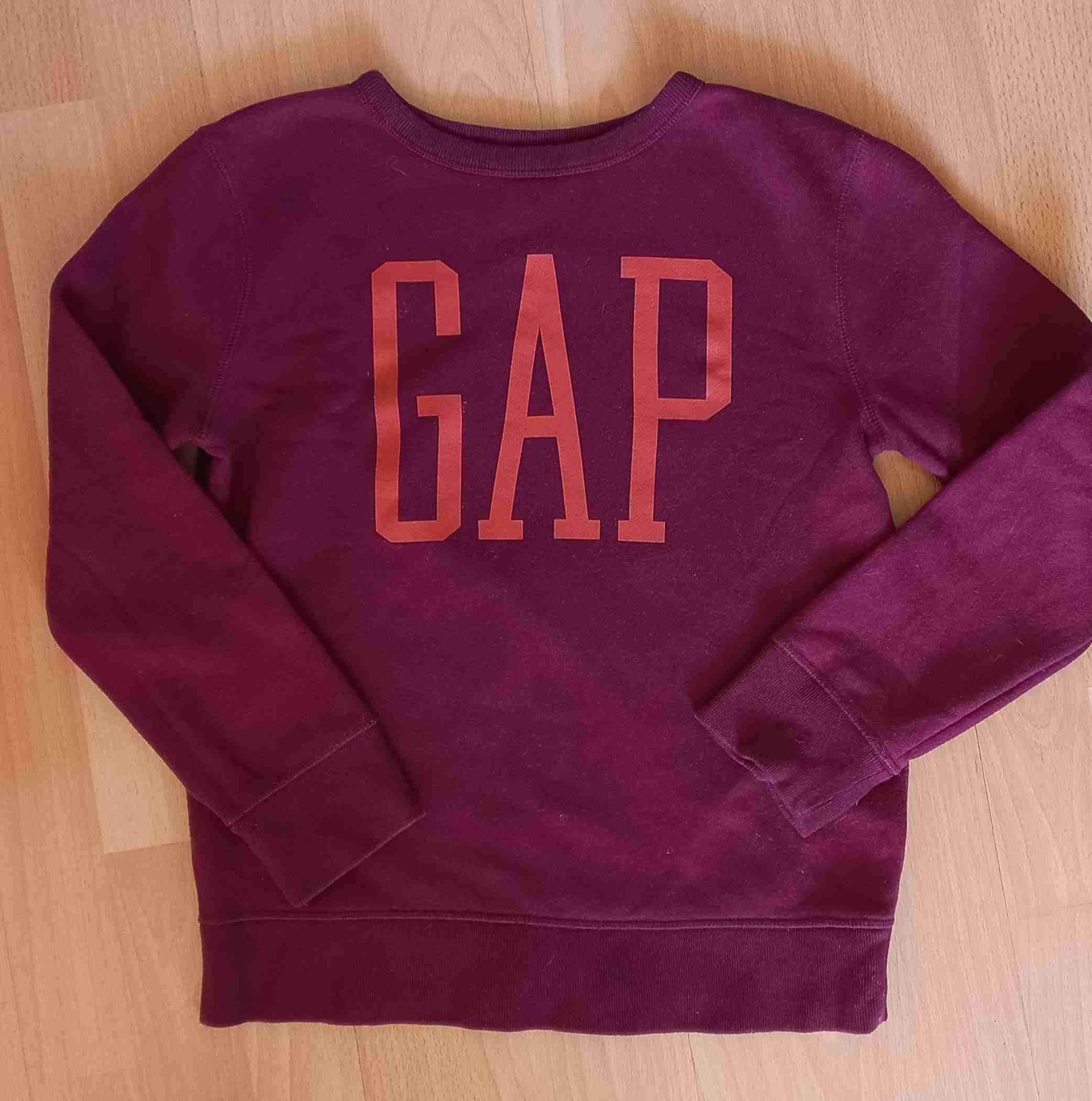 Polerón burdeo GAP Talla 12 - miniatura 2