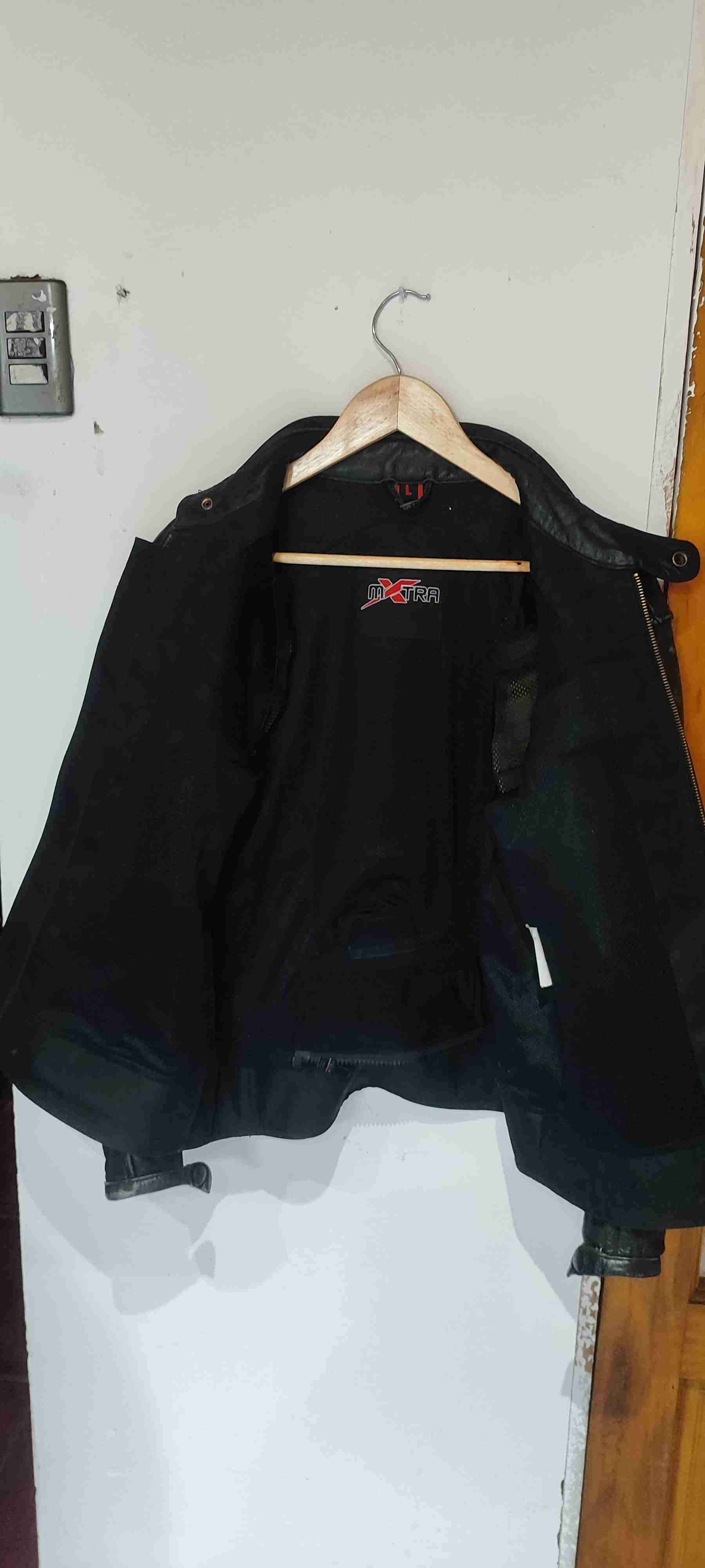 Chaqueta BIKER de cuero negra - miniatura 4
