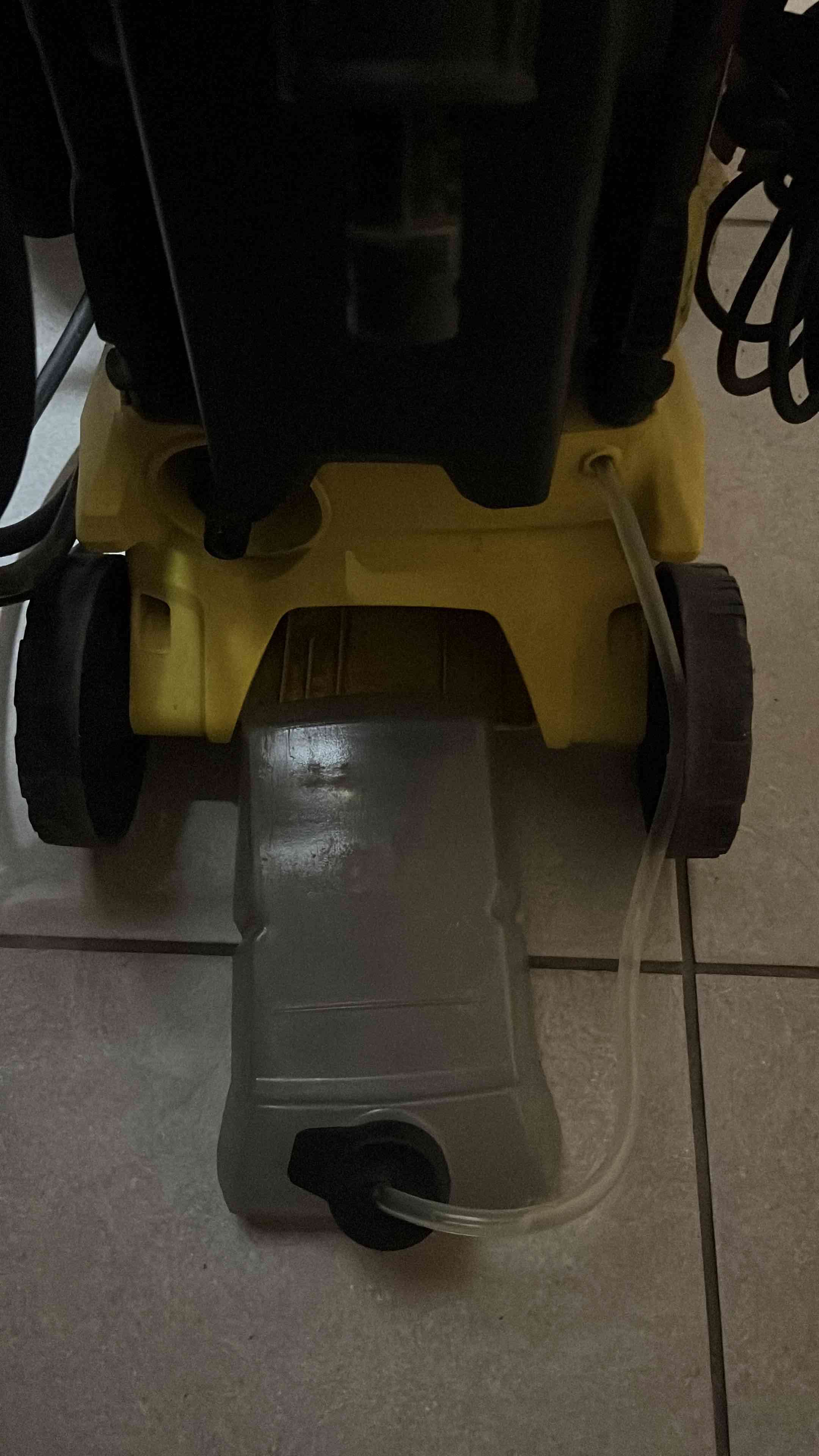 Hidrolavadora Karcher amarilla - miniatura 4