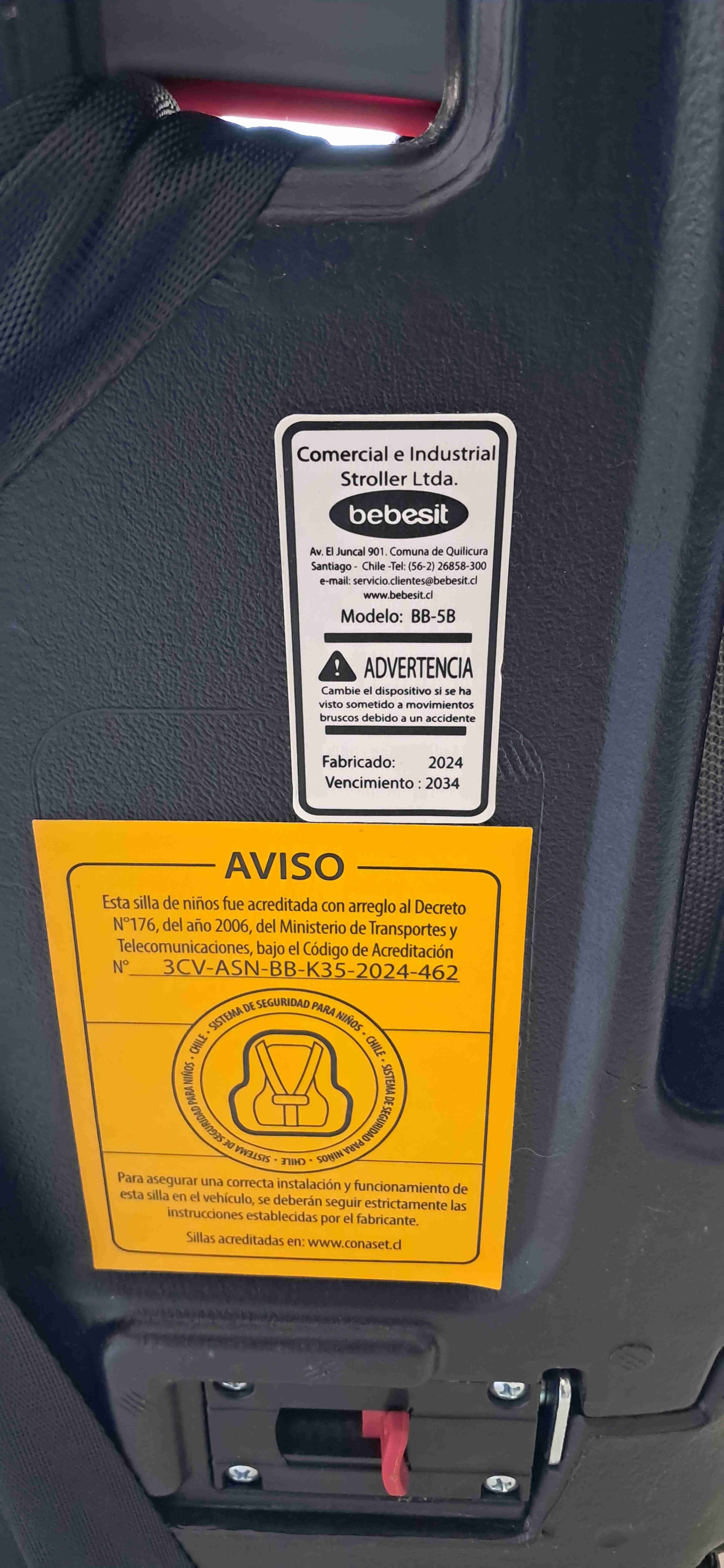 Silla de auto negra bebesit ajustable. - miniatura 5