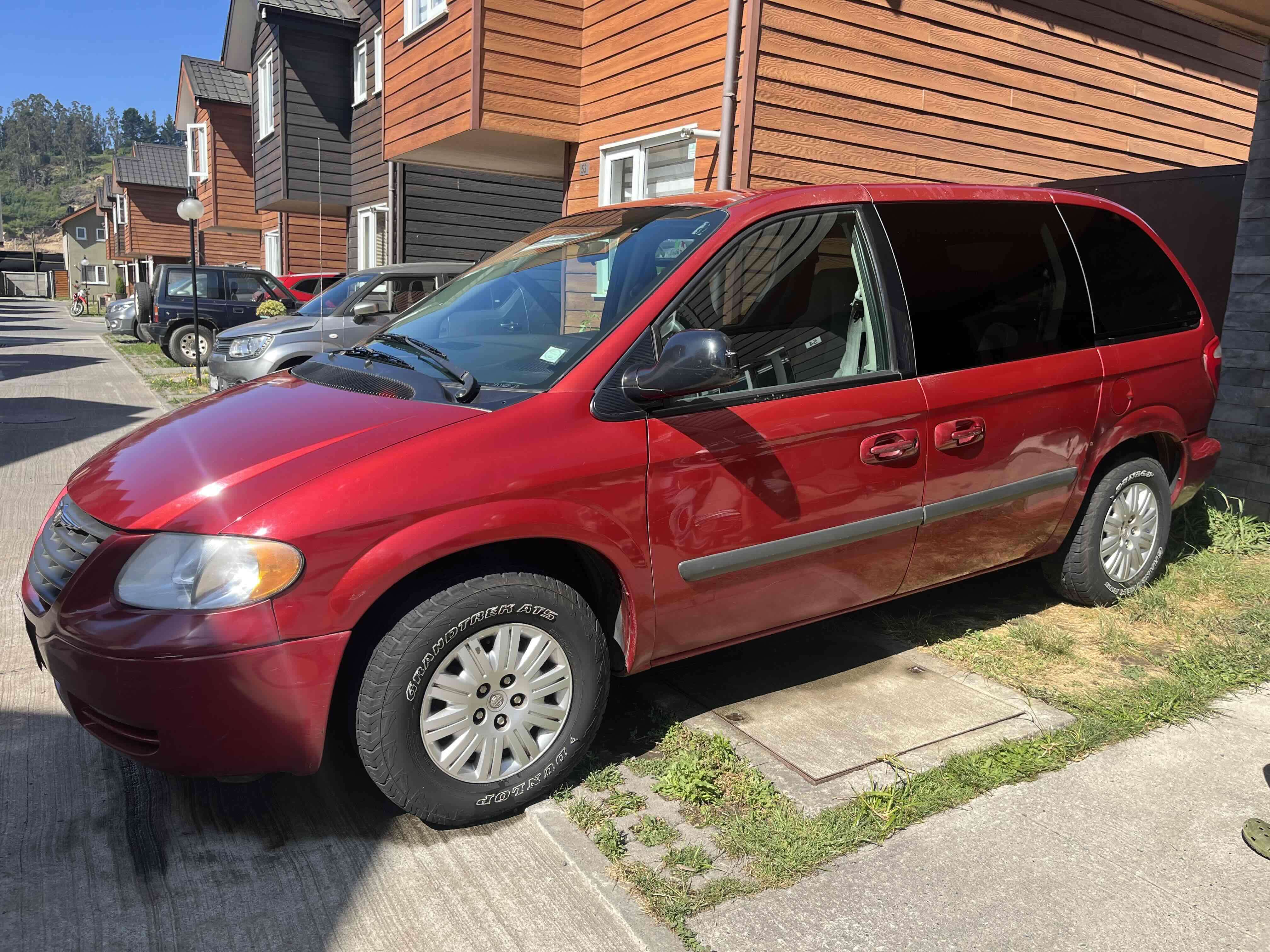 Dodge caravan - miniatura 4