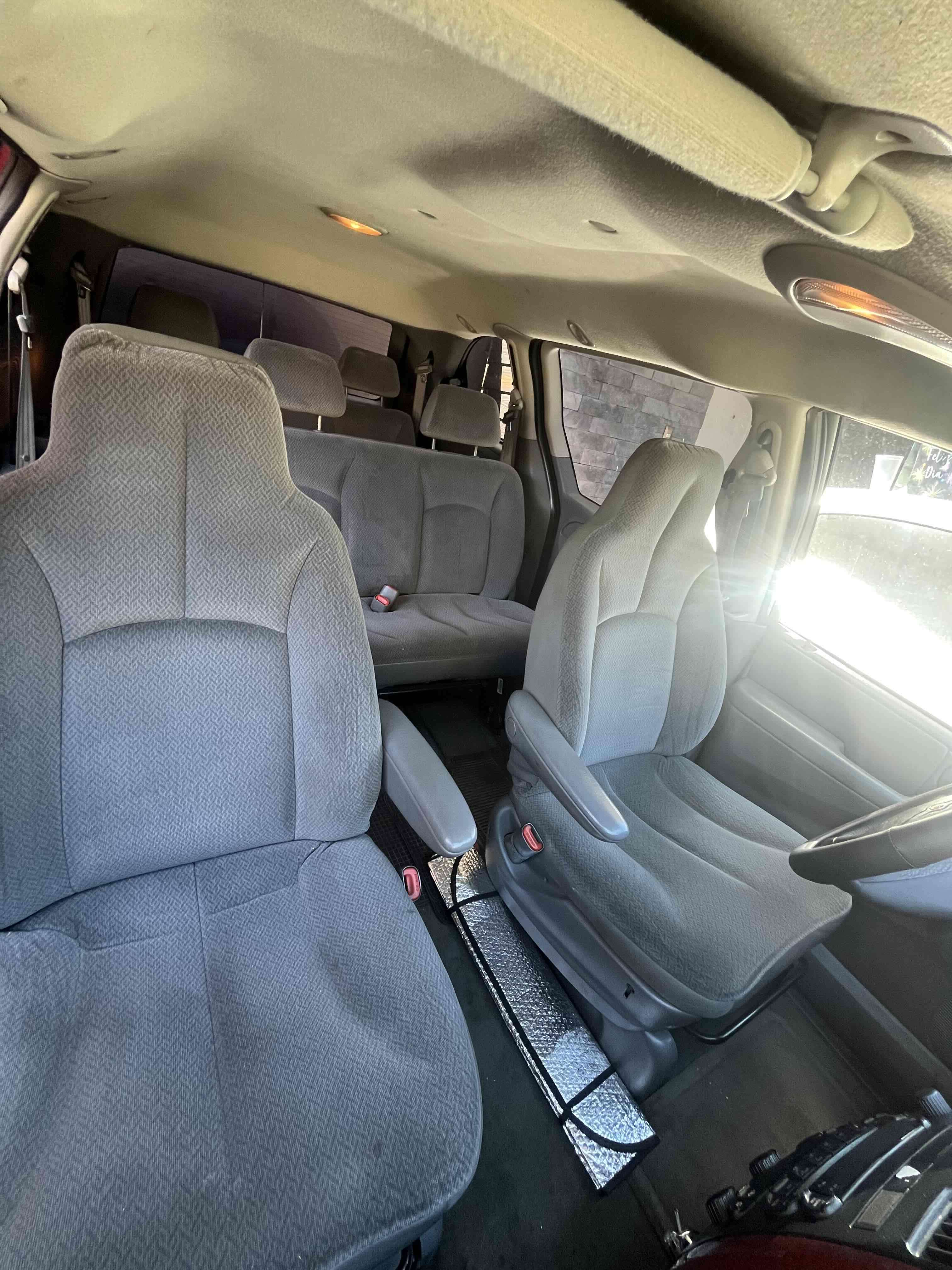 Dodge caravan - miniatura 6