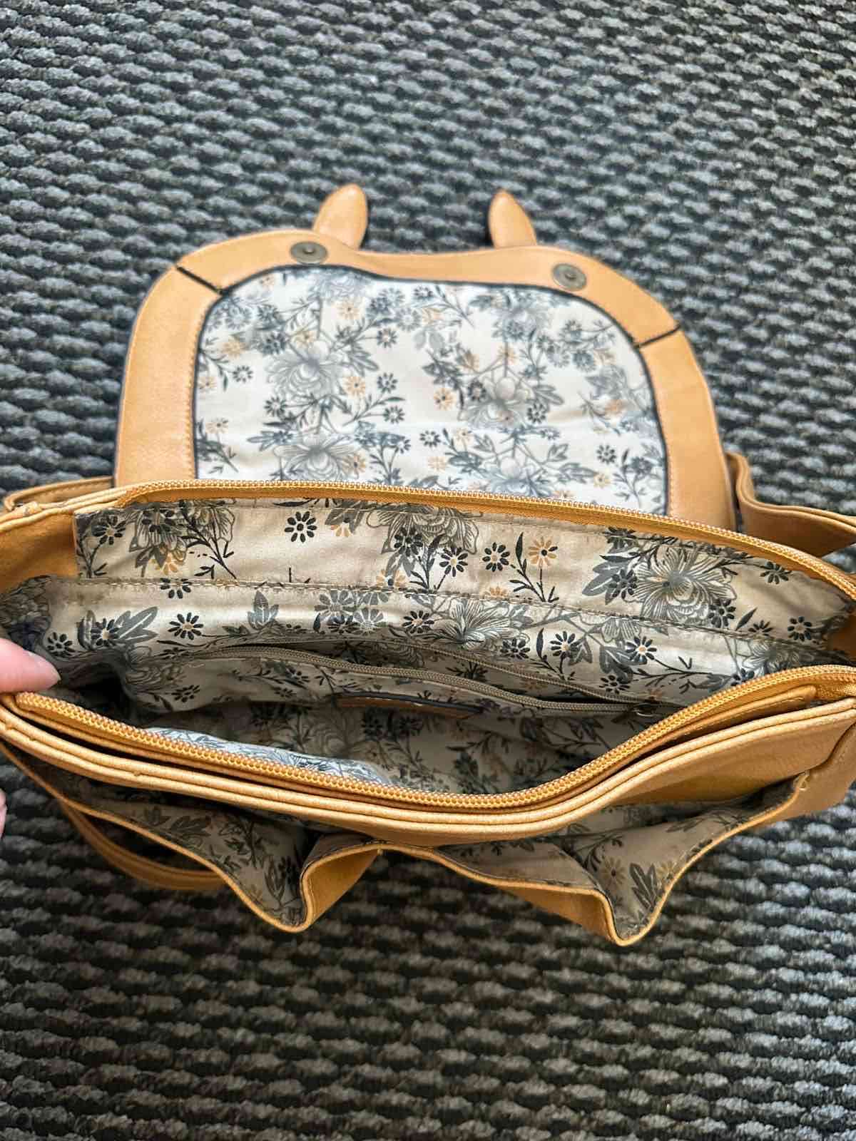 Carteras y banano - miniatura 6