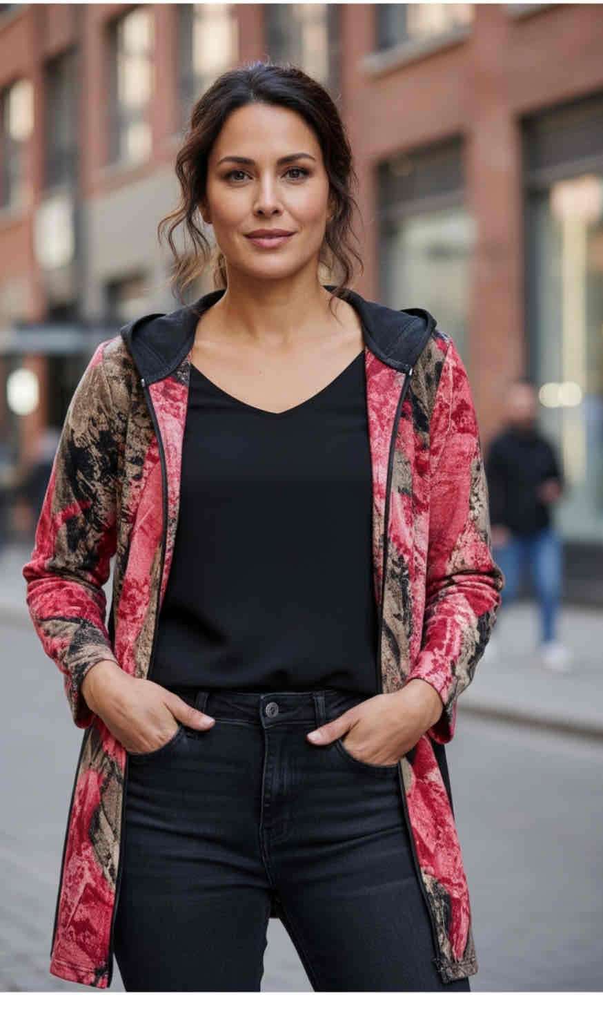 Chaleco con capucha - miniatura 5