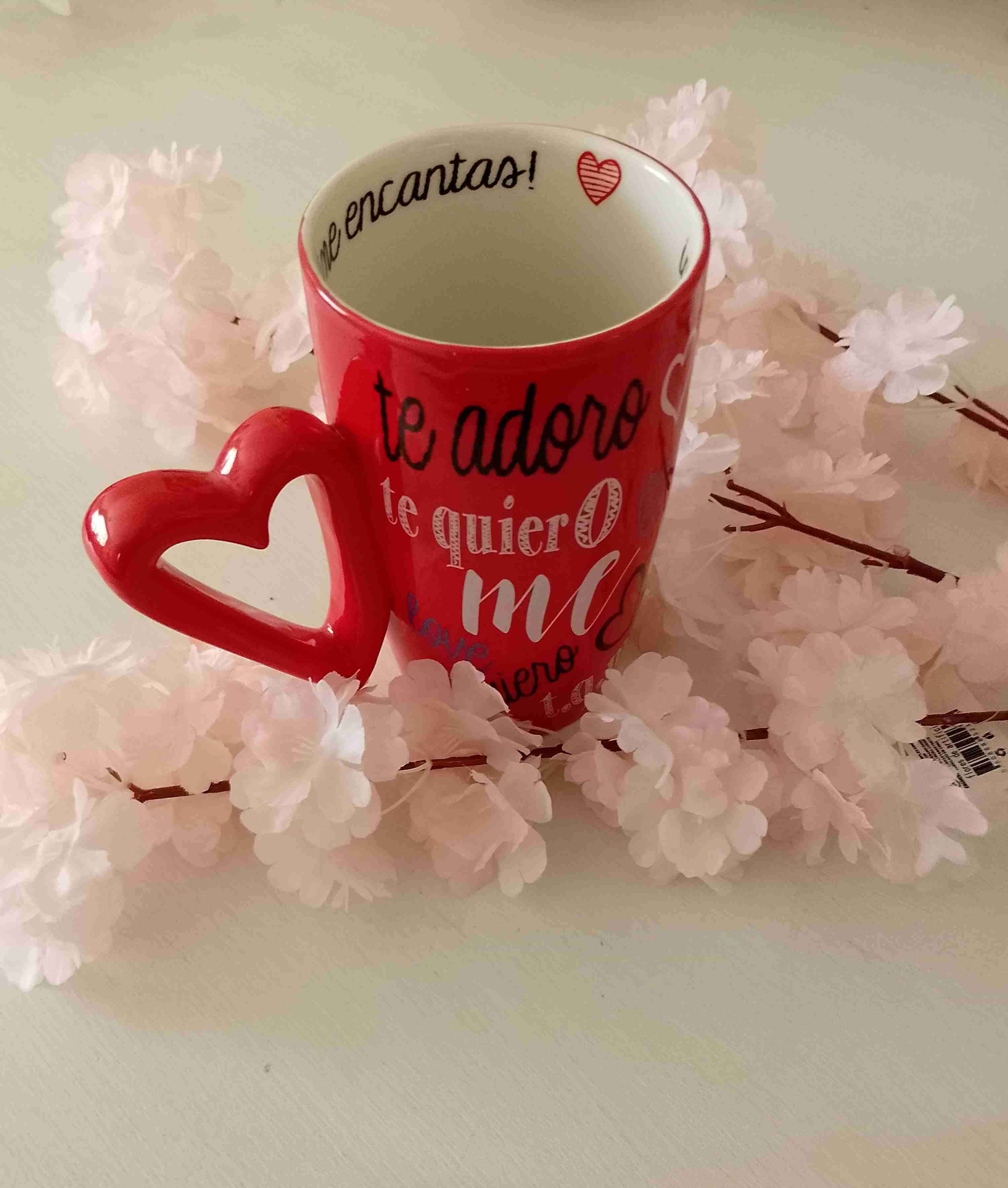 Tazón rojo con diseño de corazones - miniatura 5