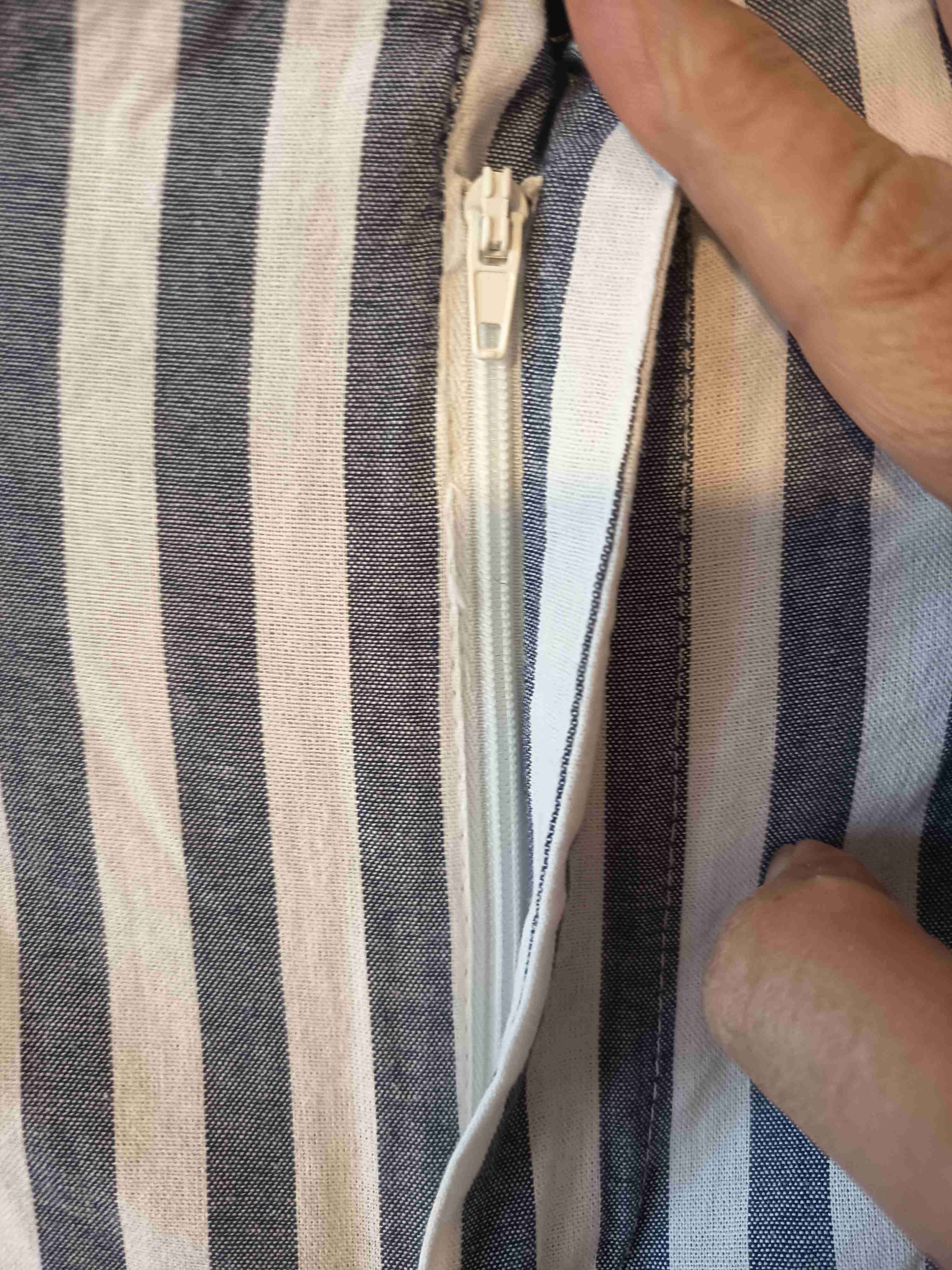 Pantalones a rayas blancos y azules - miniatura 3