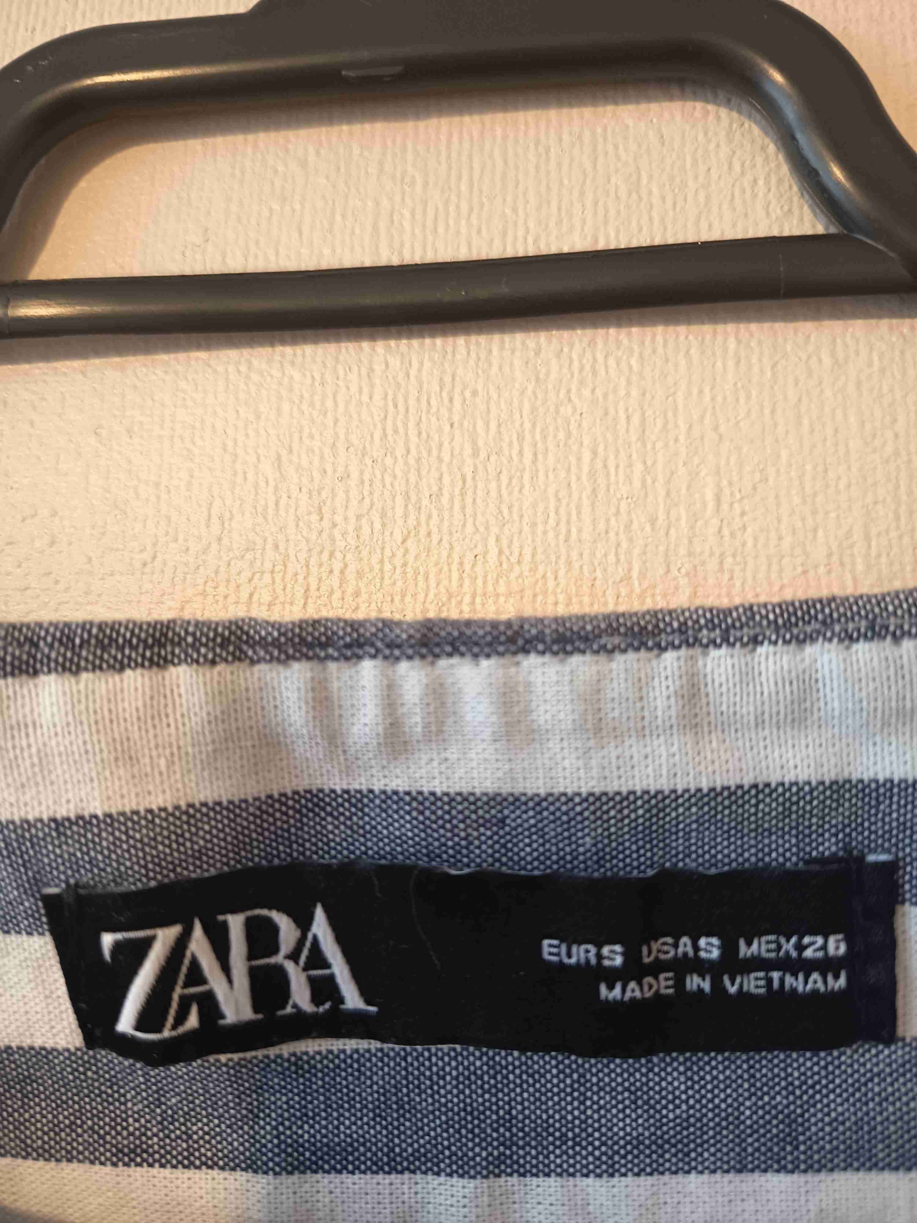 Pantalones a rayas blancos y azules - miniatura 4