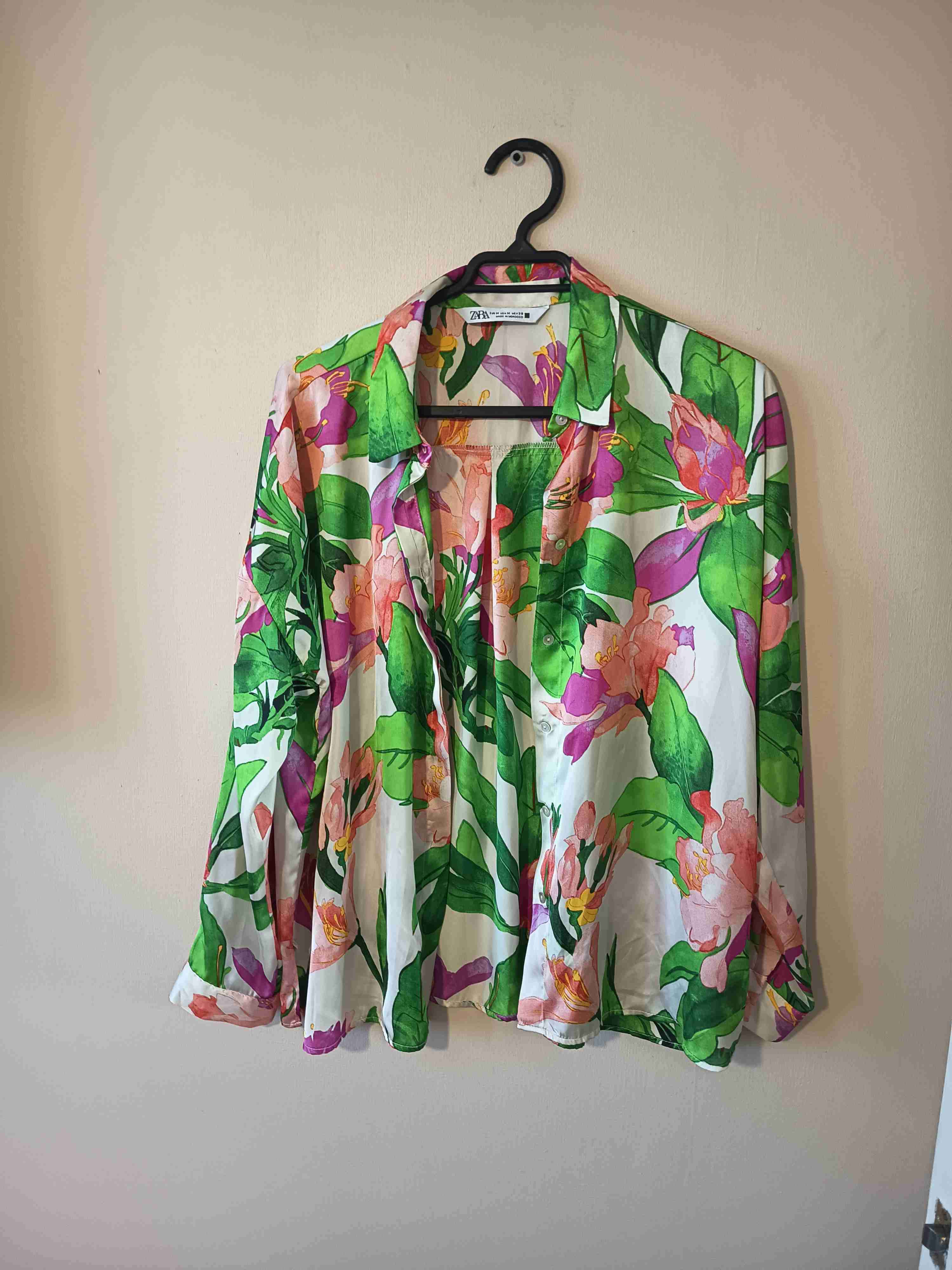 Blusa floral colorida