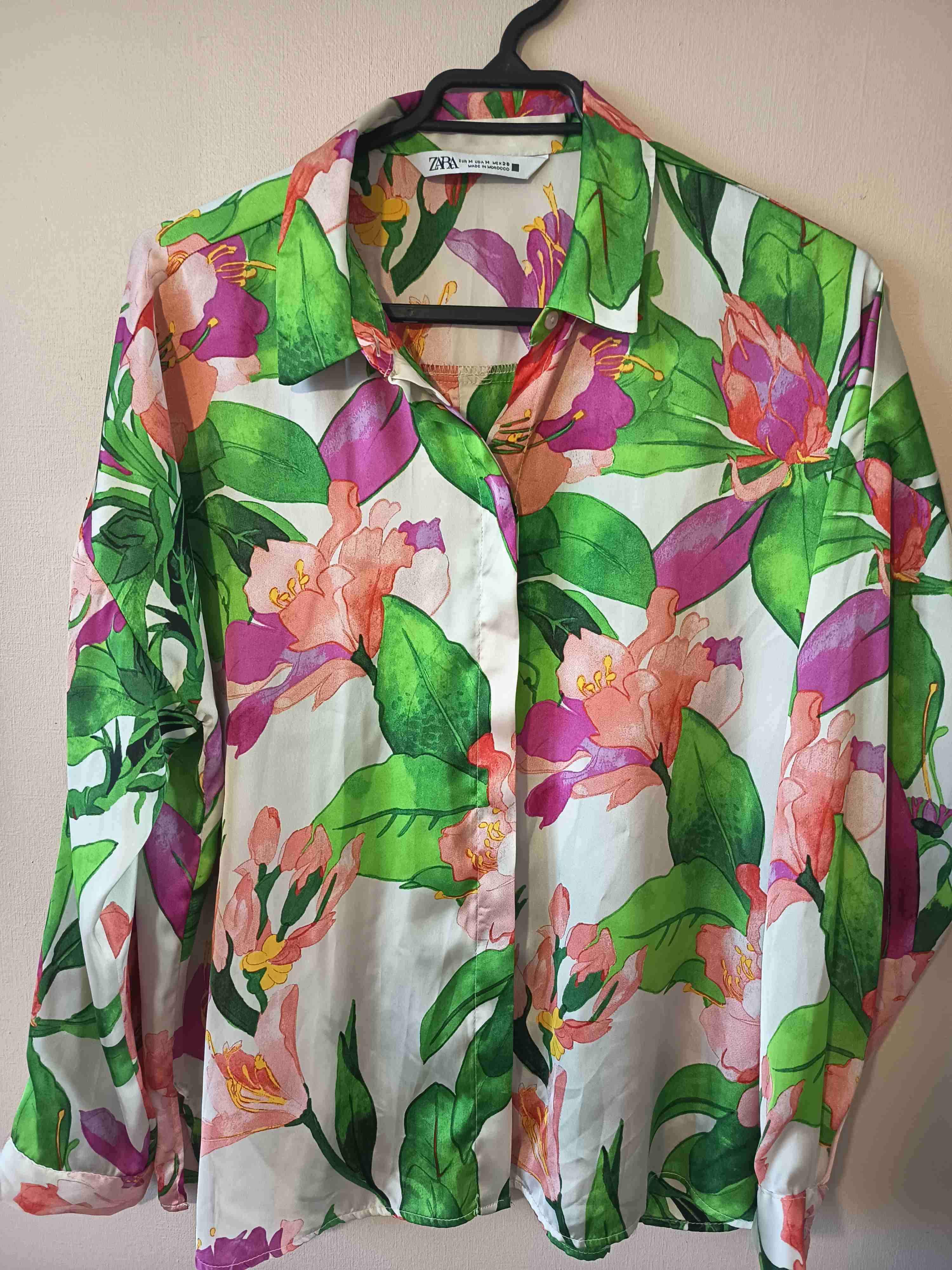 Blusa floral colorida - miniatura 4