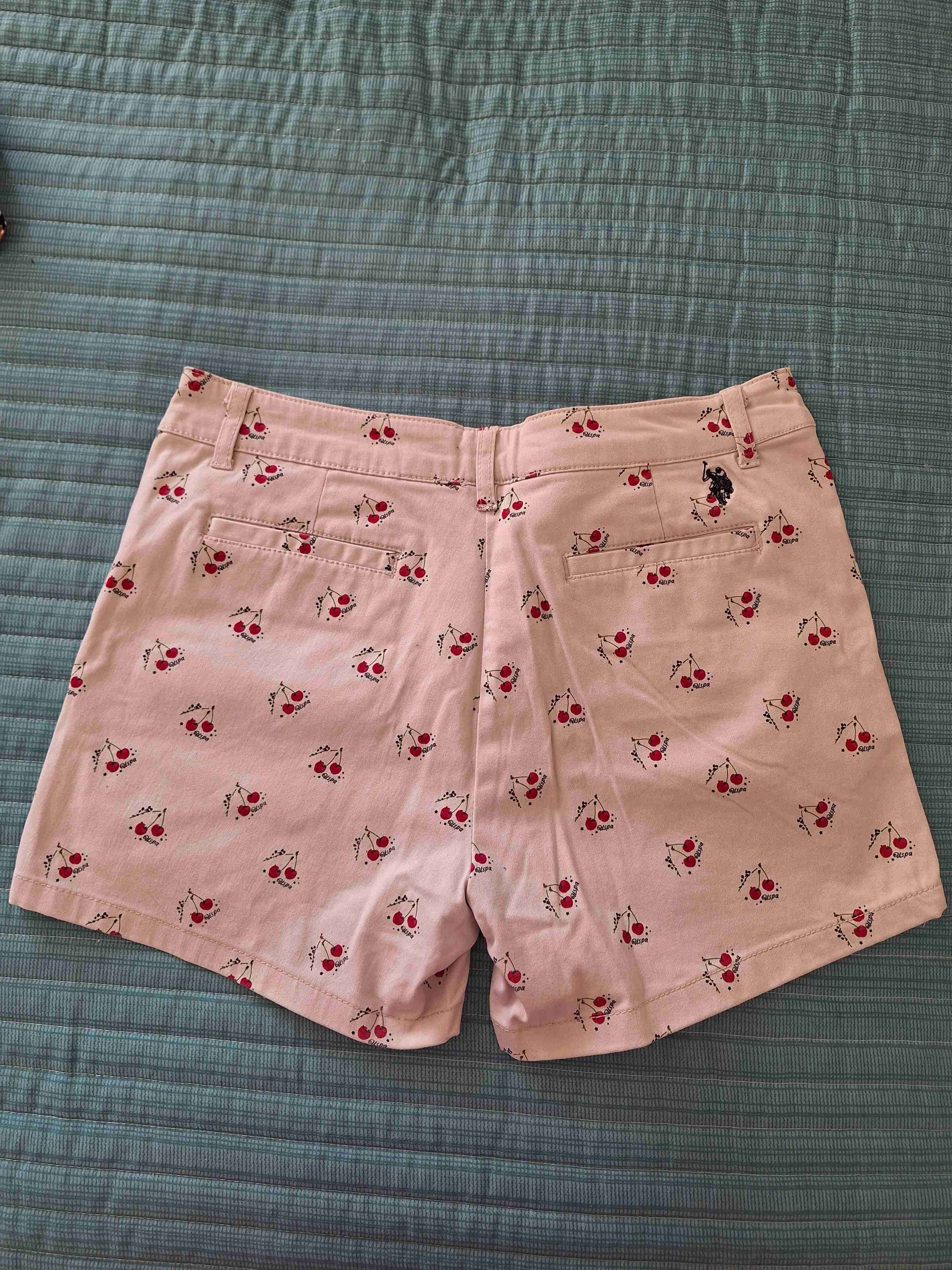 Shorts beige con cerezas - miniatura 2