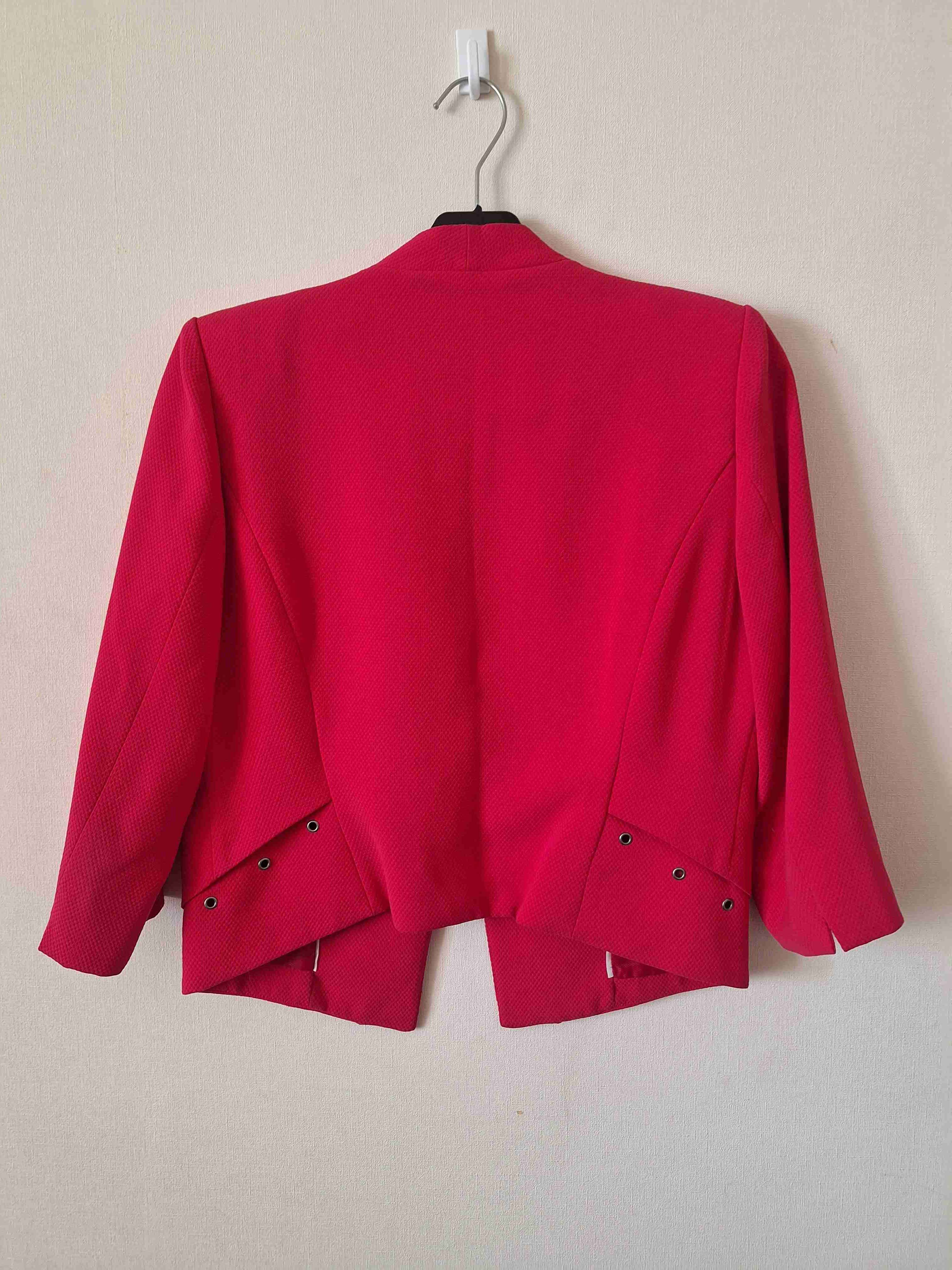 Blazer fucsia mujer con detalles - miniatura 2