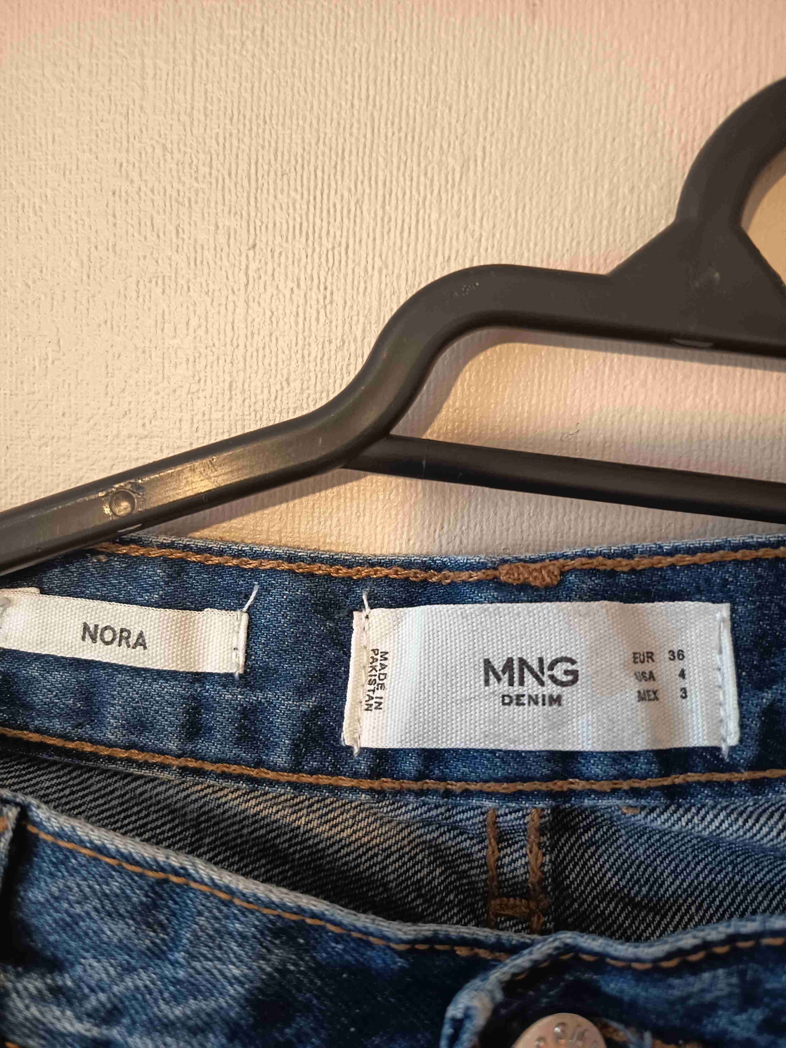 Jeans azul de tiro alto - miniatura 3