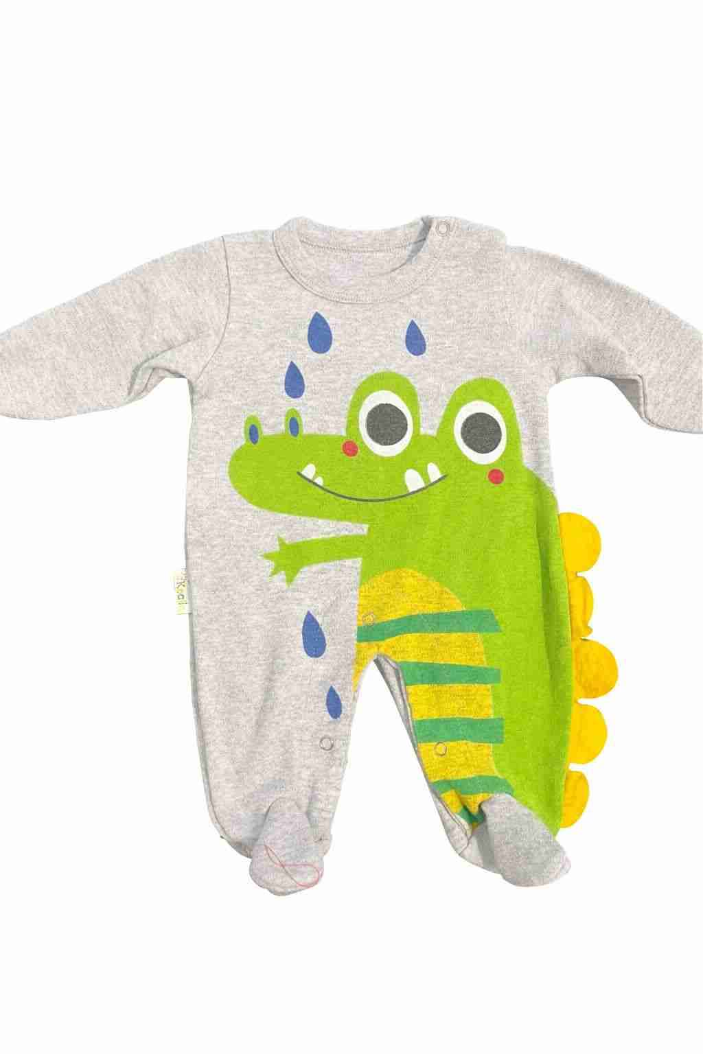 Enterito bebé cocodrilo