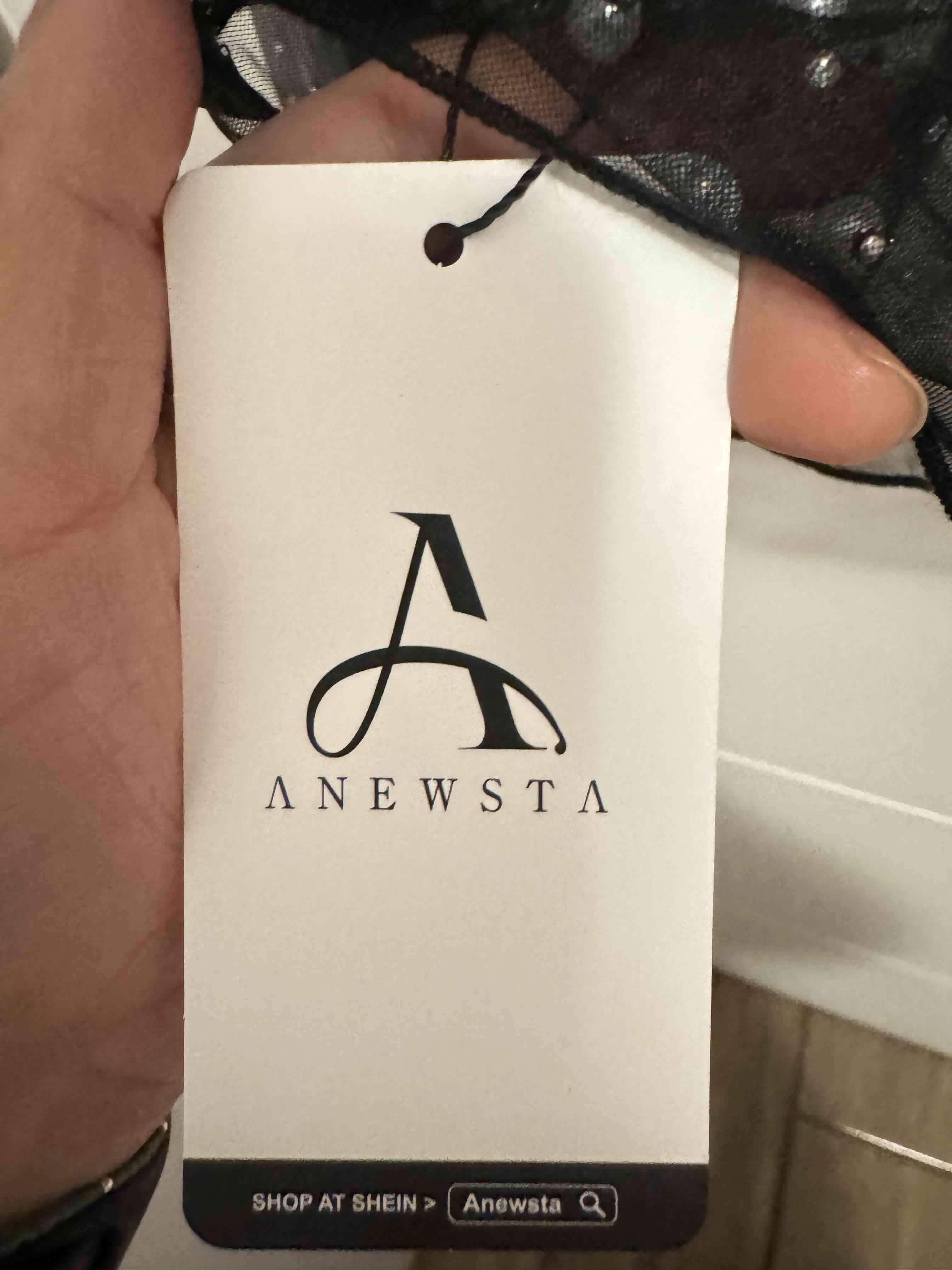 Blusa negra transparente con perlas - miniatura 3