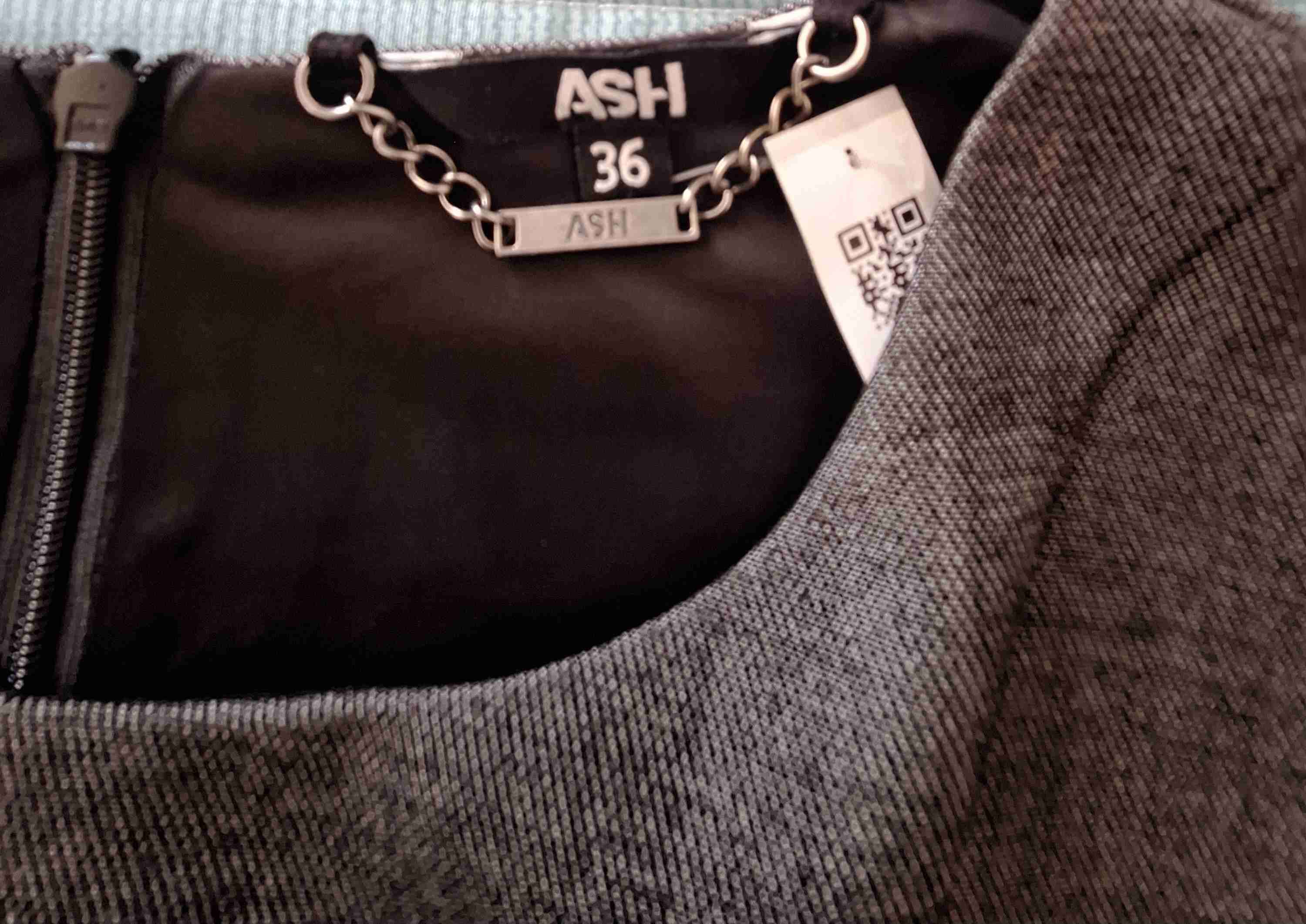 Vestido gris sin mangas - miniatura 3