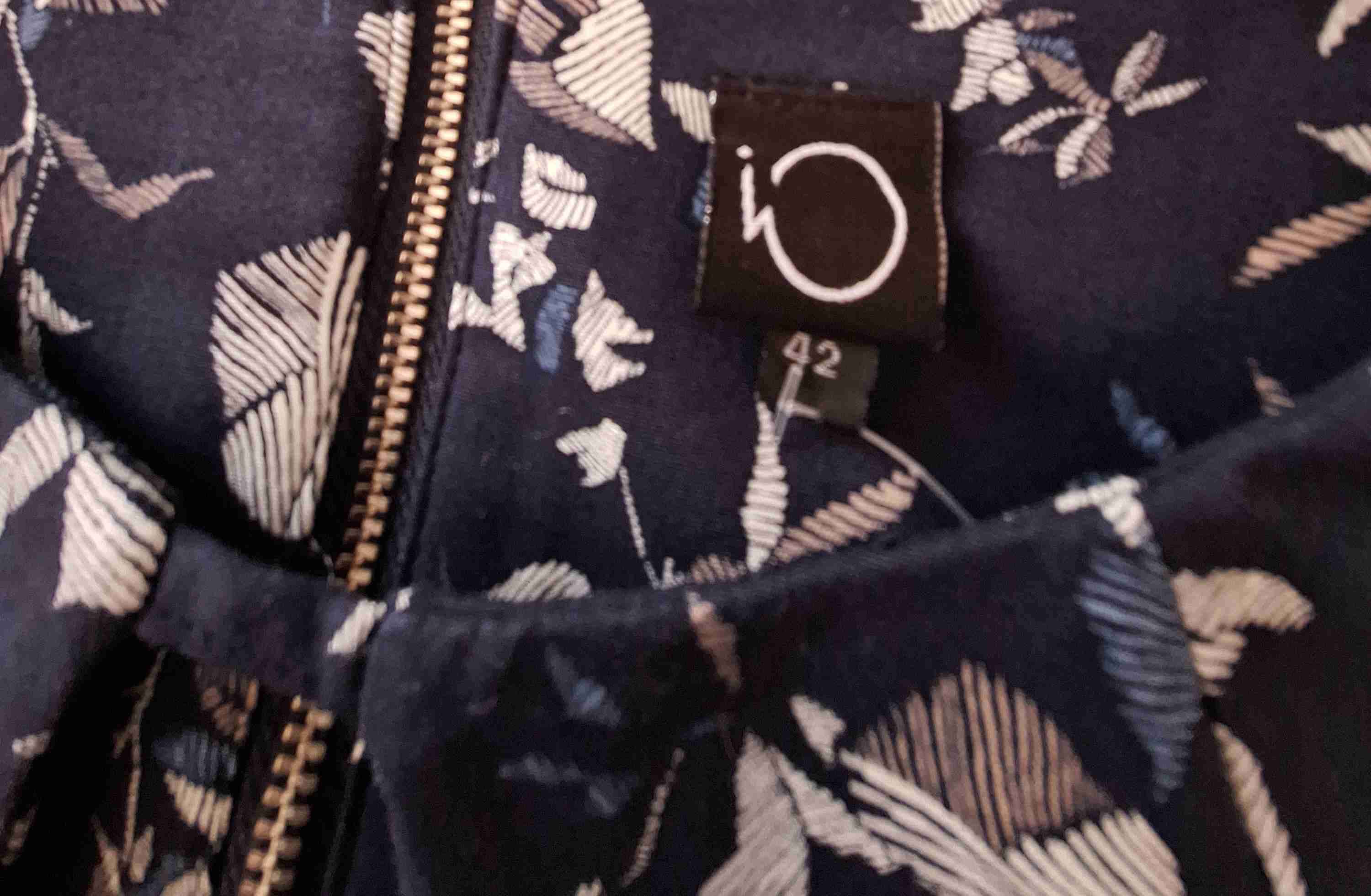 Vestido floral azul y blanco - miniatura 3