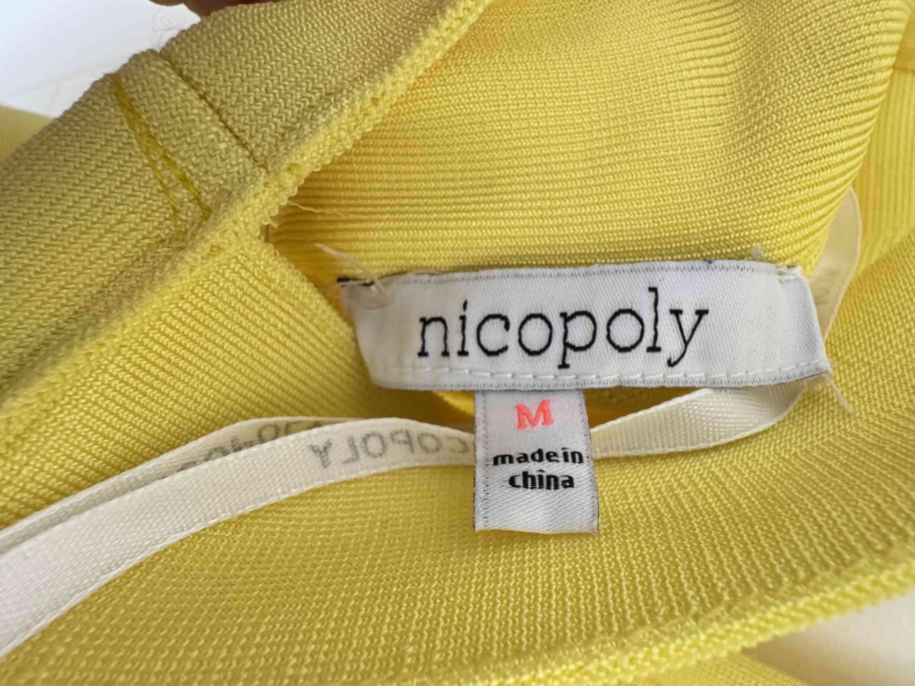 Vestido amarillo sin mangas - miniatura 4