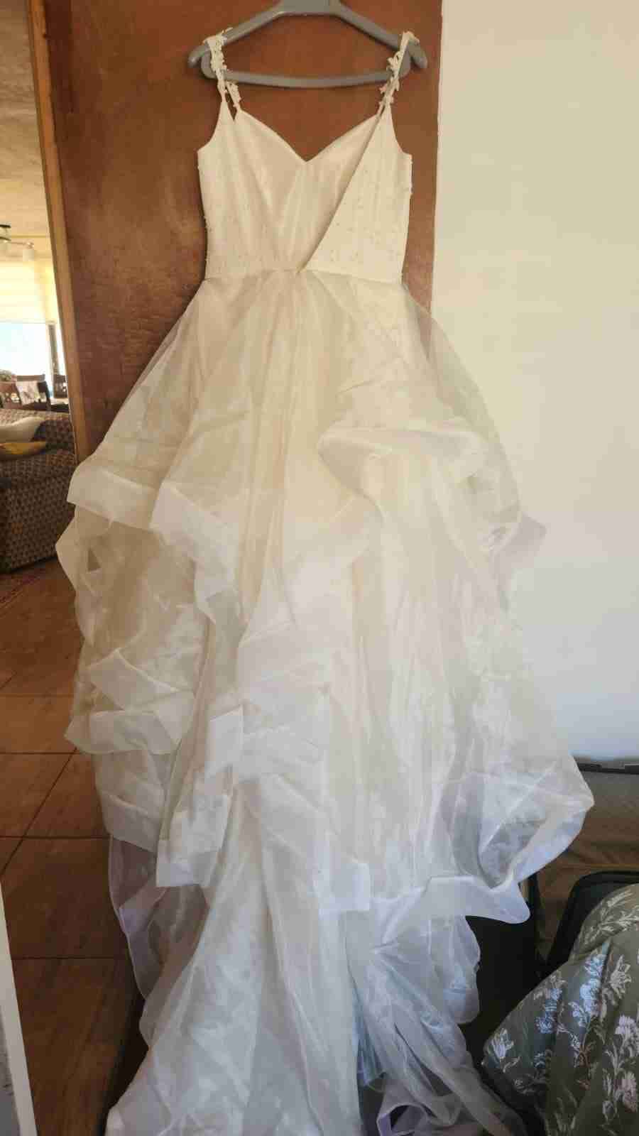 Vestido de novia blanco elegante - miniatura 2