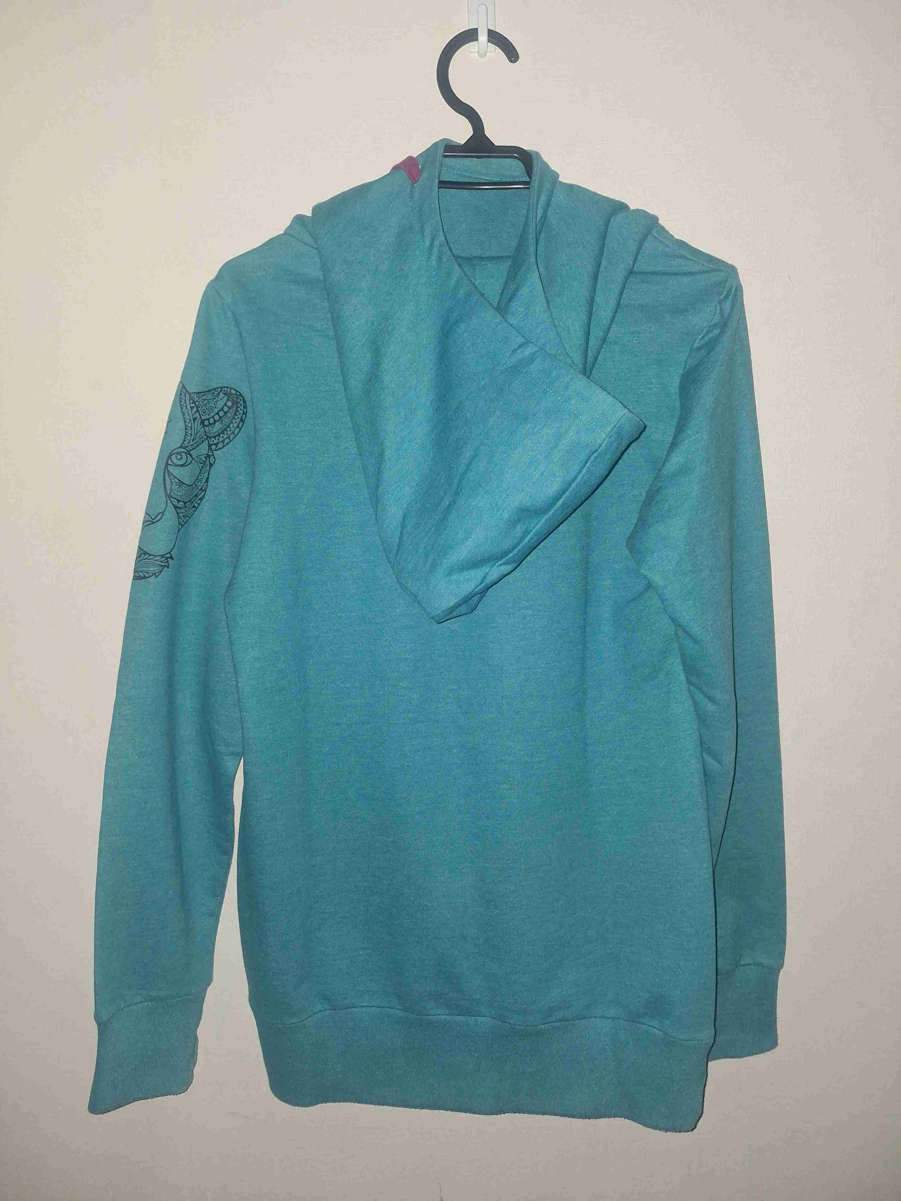 Polerón azul con capucha - miniatura 2