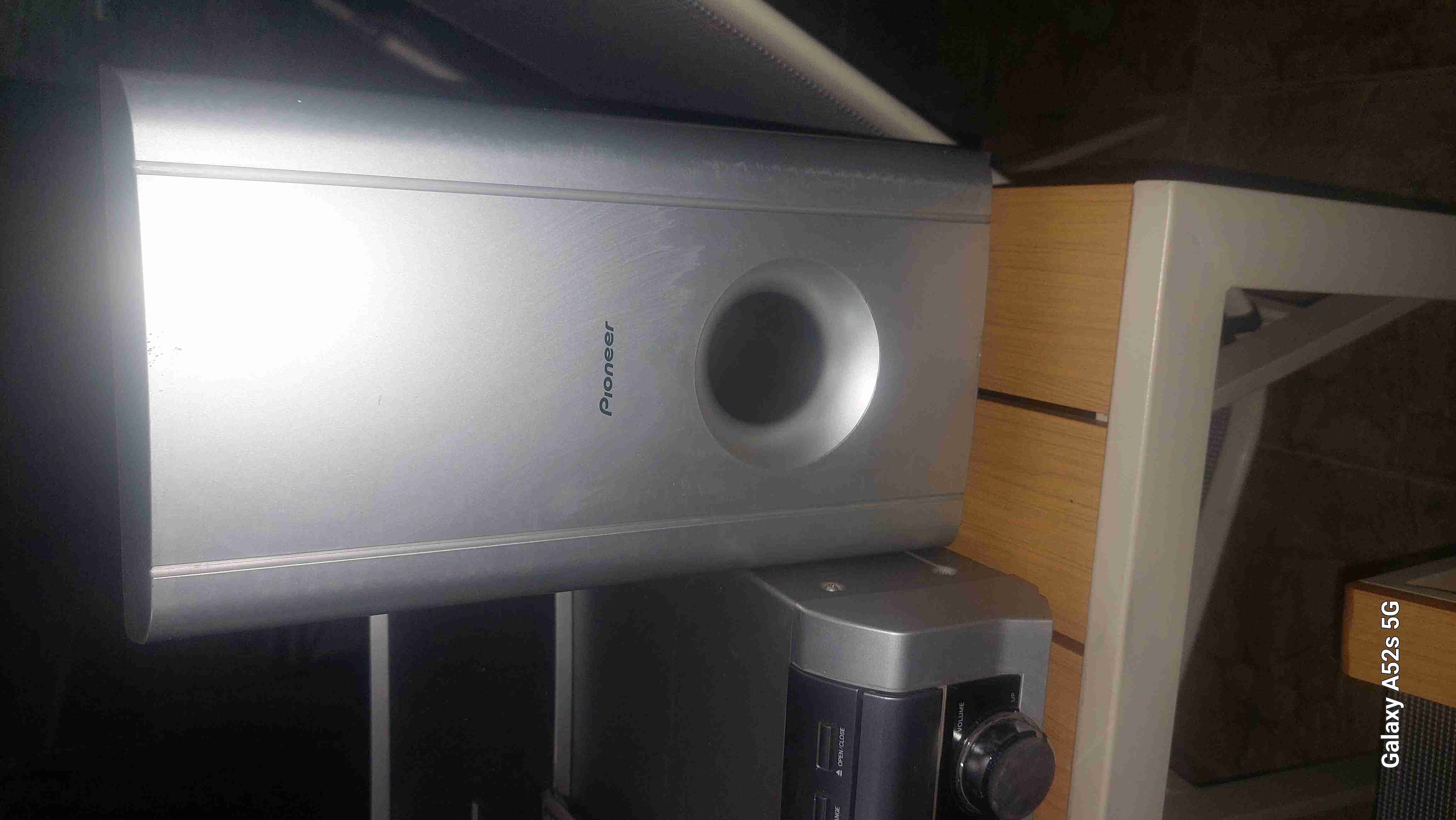 Subwoofer Pioneer plateado - miniatura 1