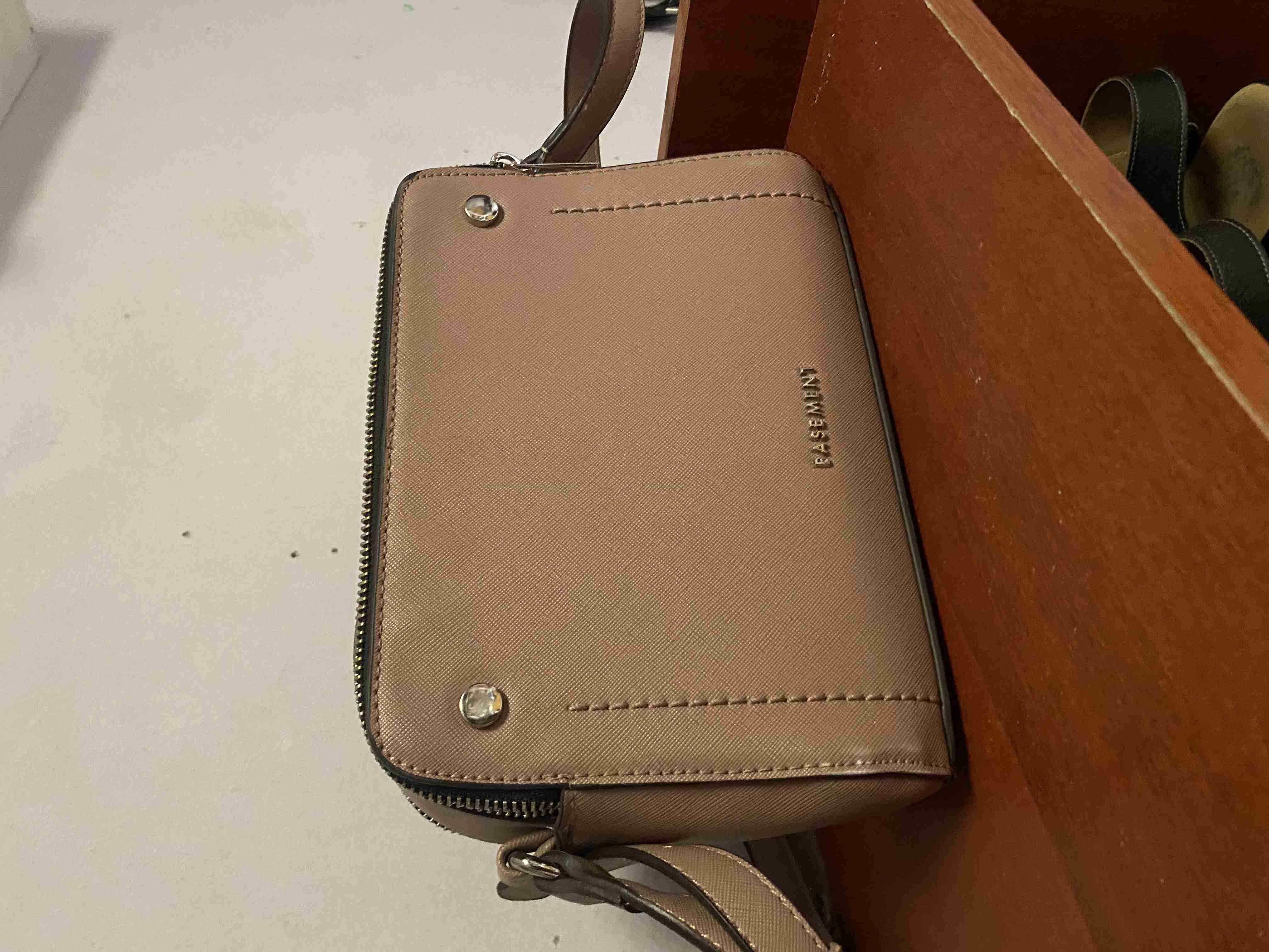 Cartera beige Basement - miniatura 3