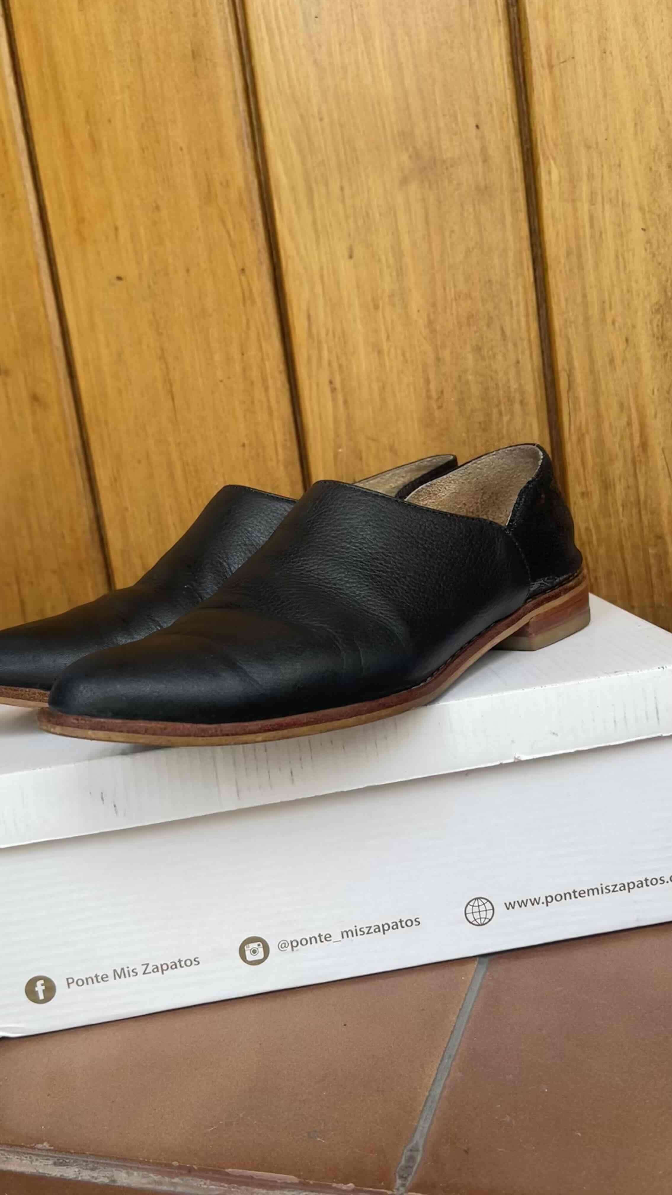 Zapatos negros de cuero talla 36 - miniatura 3