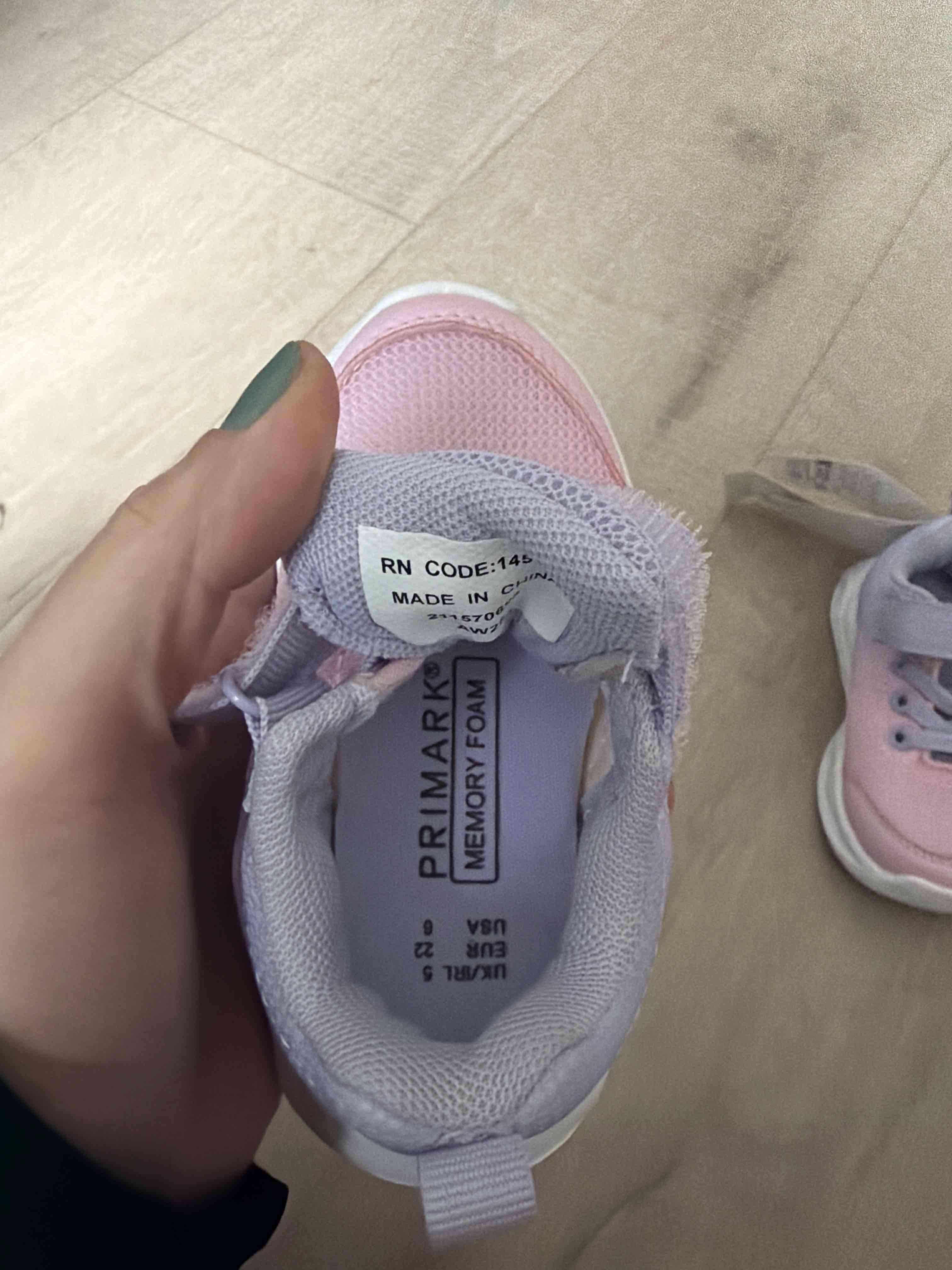 Zapatillas rosadas talla 22 - miniatura 4