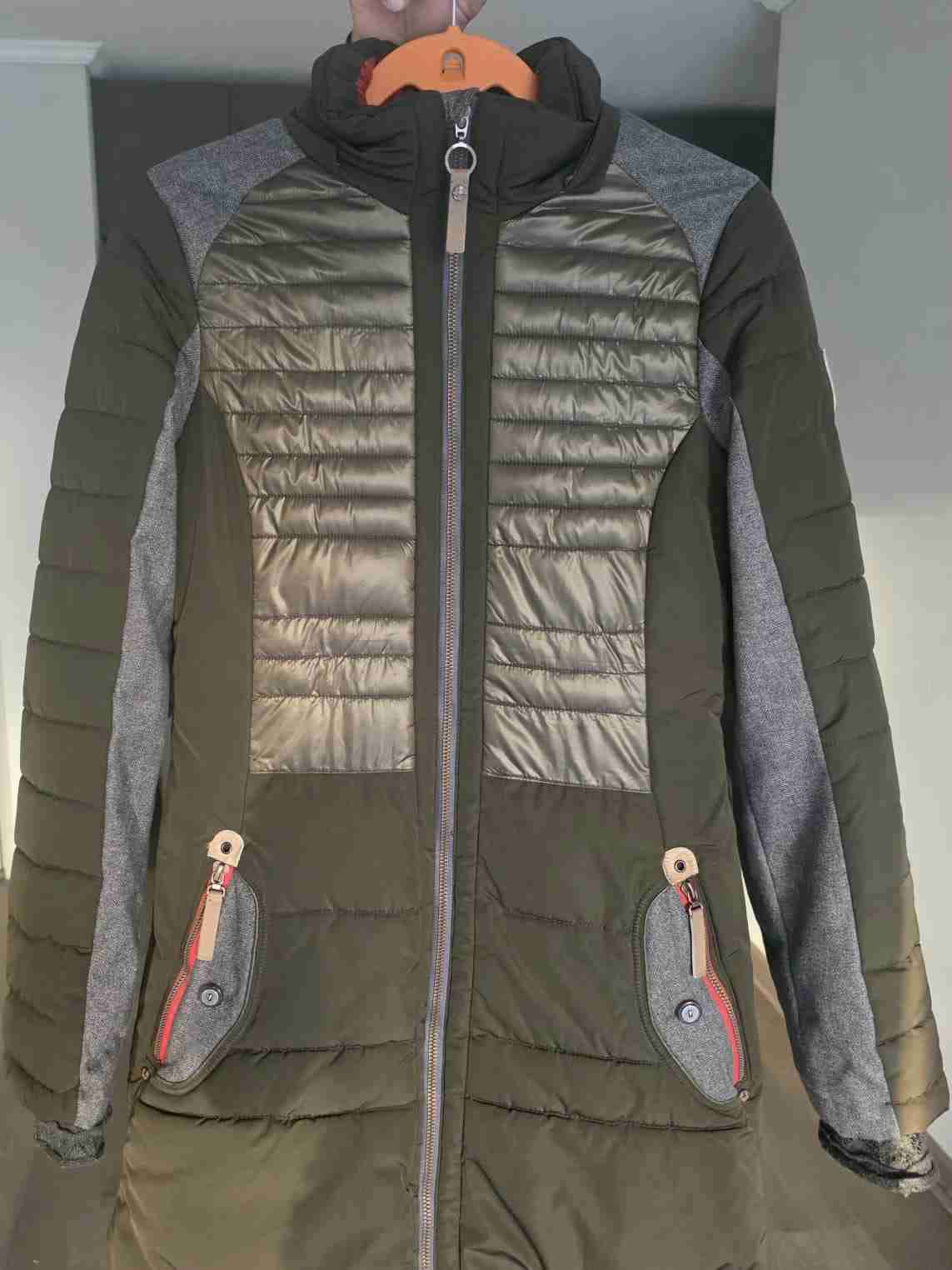 Parka acolchada verde y gris - miniatura 1