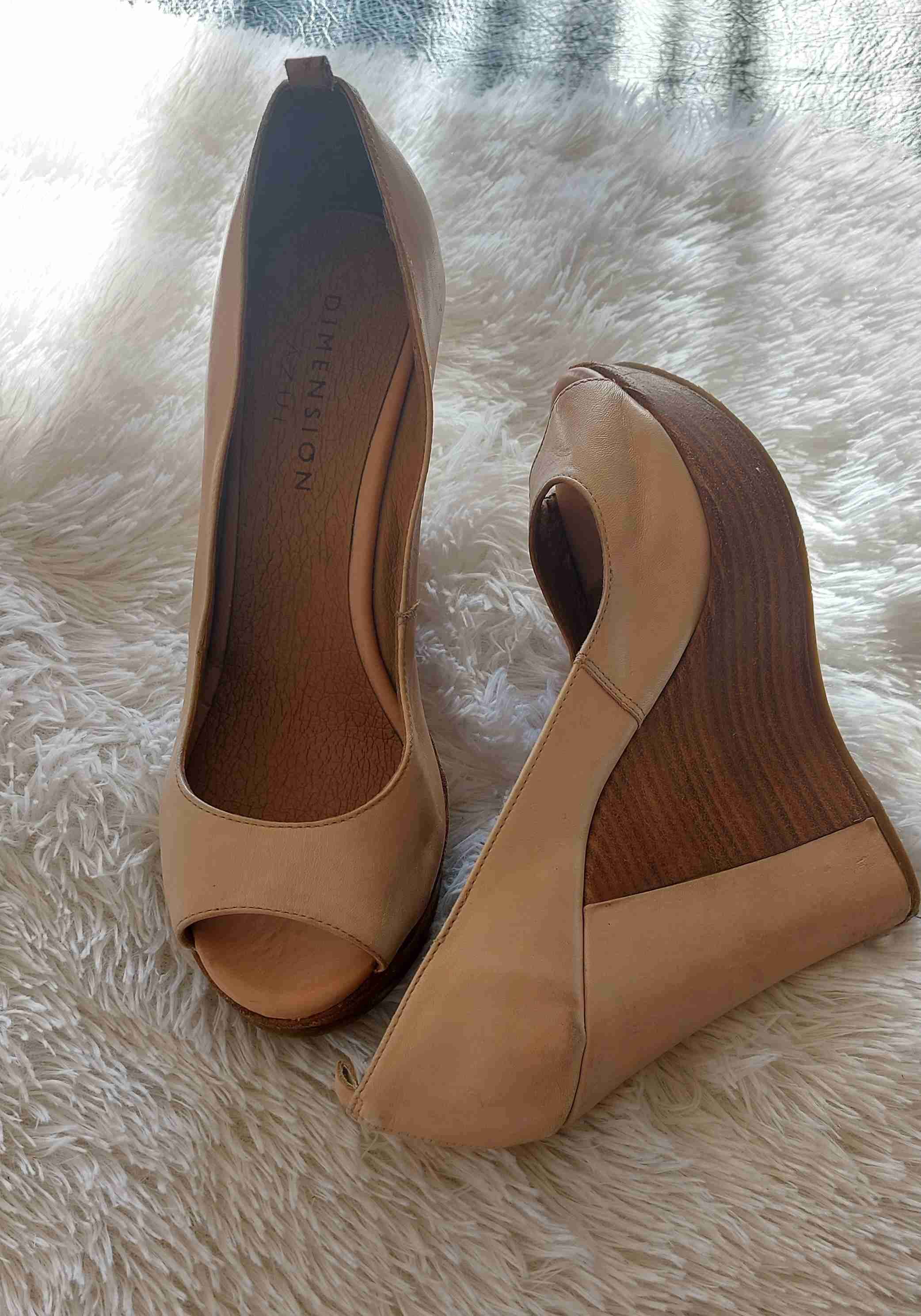 Zapatos plataforma beige - miniatura 2