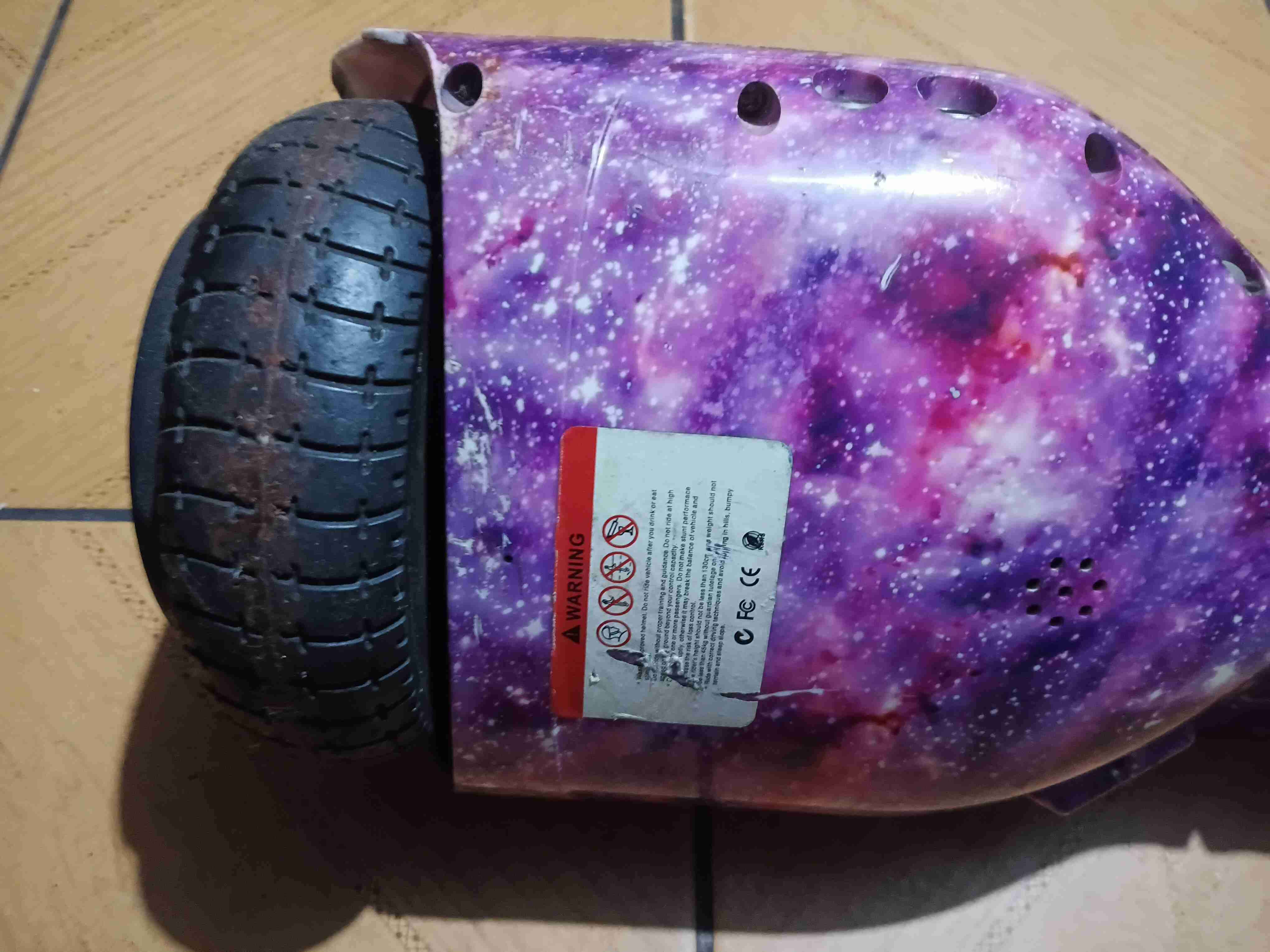 Hoverboard con diseño galáctico - miniatura 2