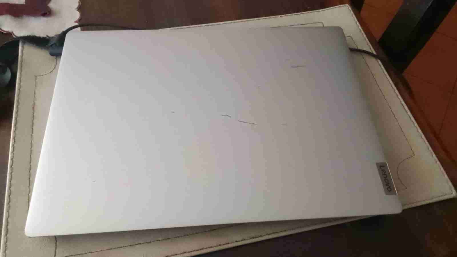 Laptop Lenovo IdeaPad 3 gris - miniatura 5