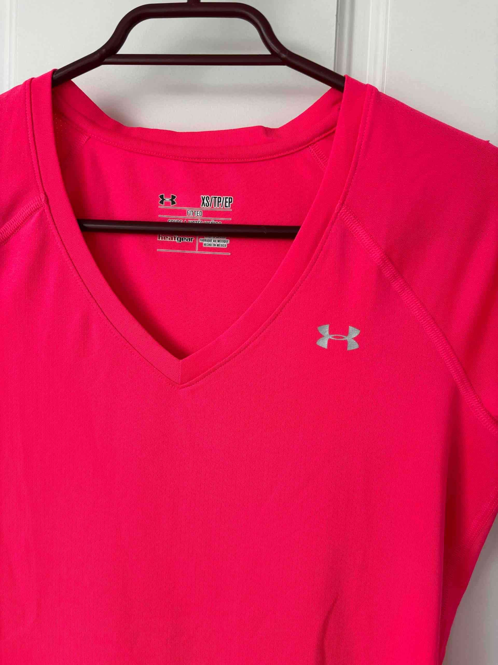 Polera deportiva fucsia - miniatura 2