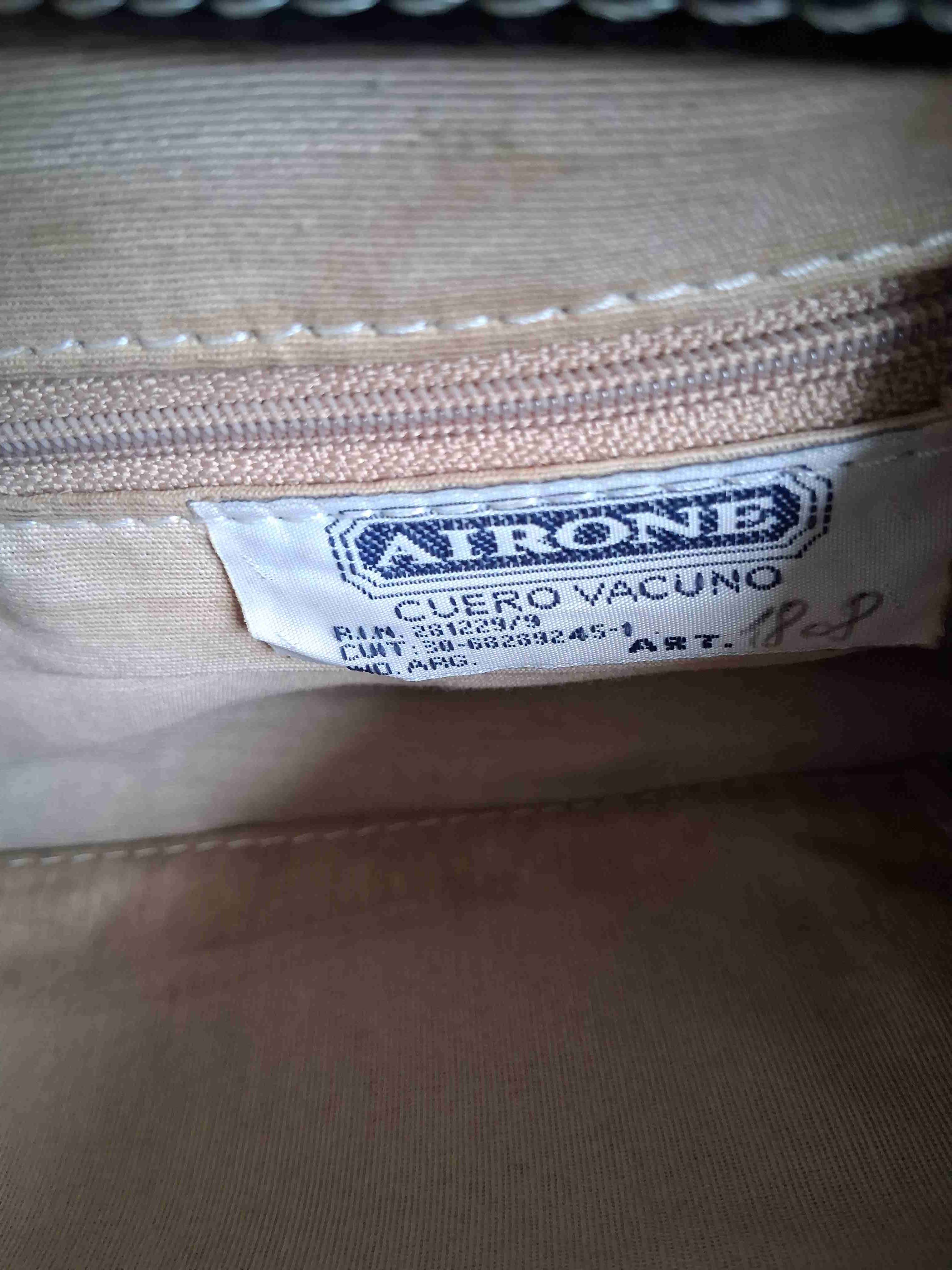 Cartera negra con bolsillos - miniatura 4