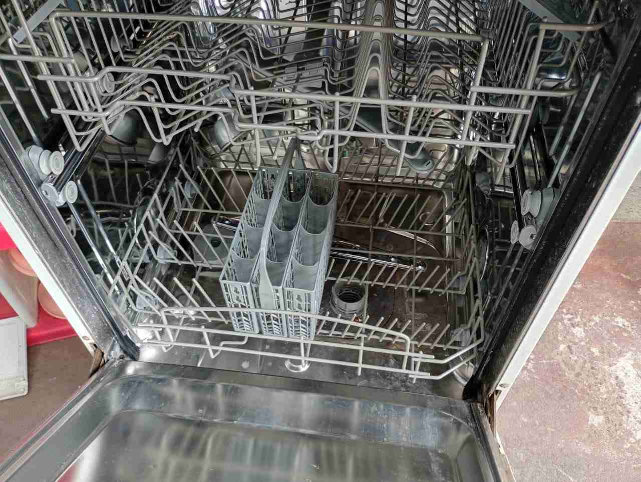 Lavavajillas blanco compacto - miniatura 3