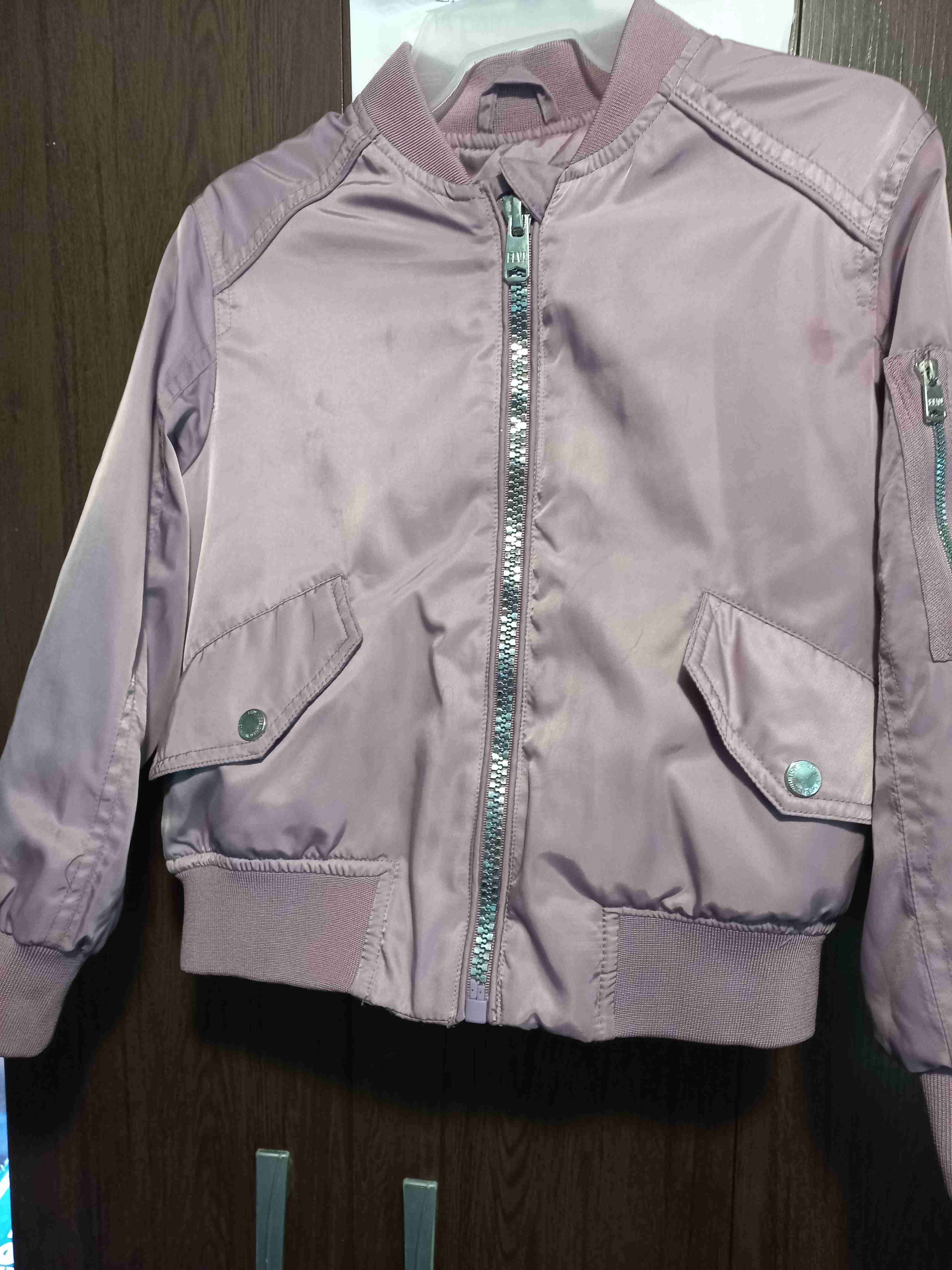 Chaqueta bomber rosada infantil