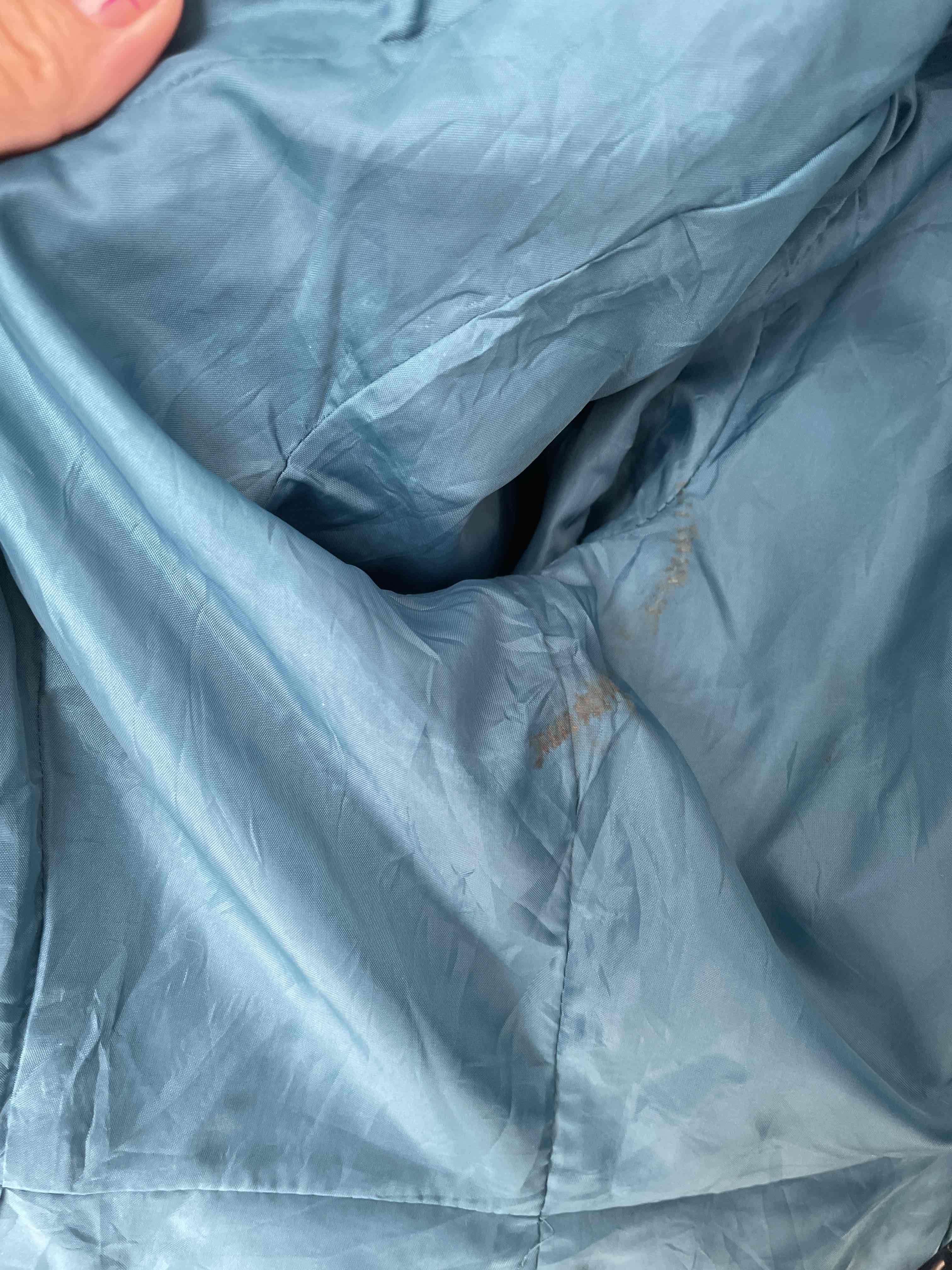 Abrigo azul con cinturón - miniatura 3